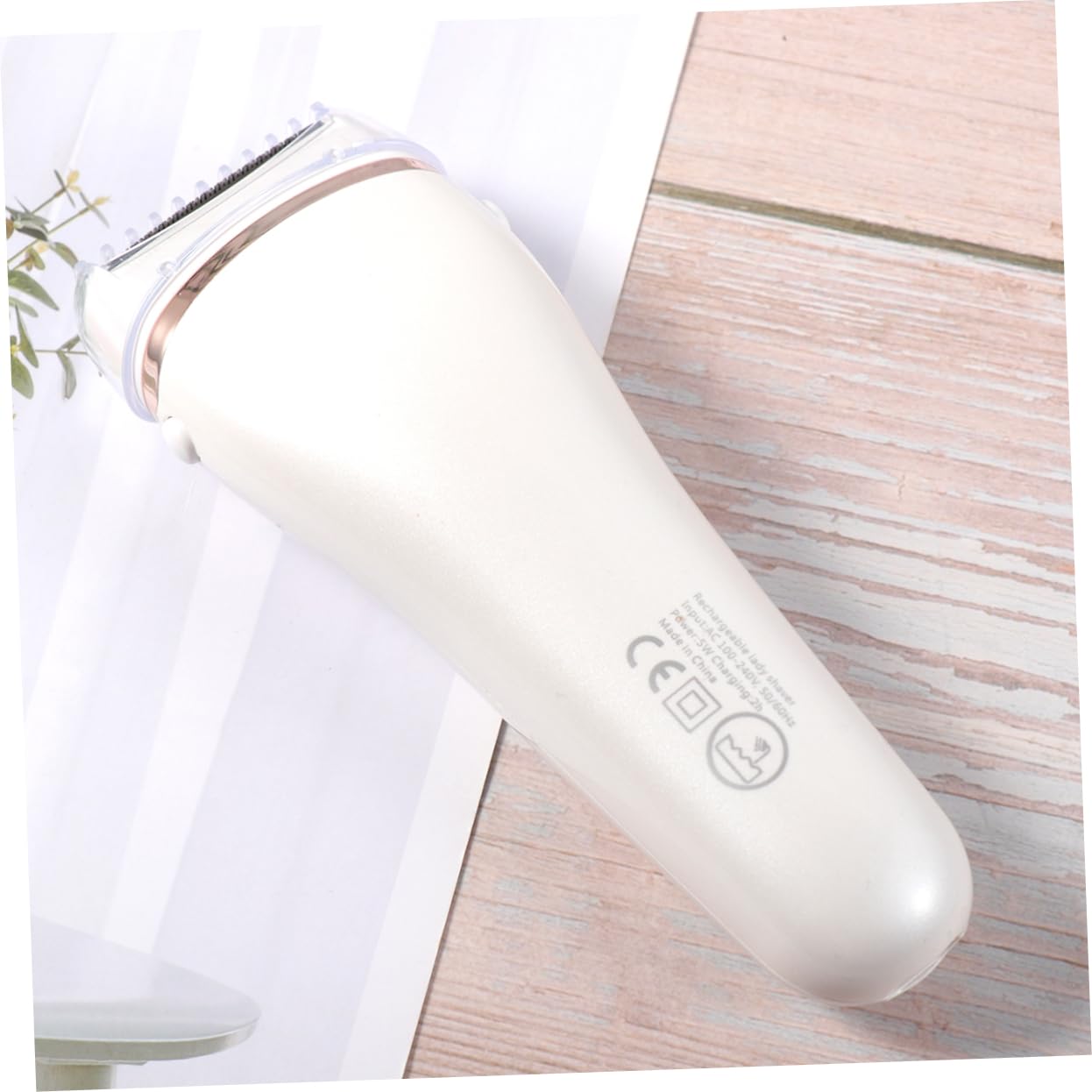 Wiederaufladbarer Epilierer mit LED Display und USB Ladefunktion