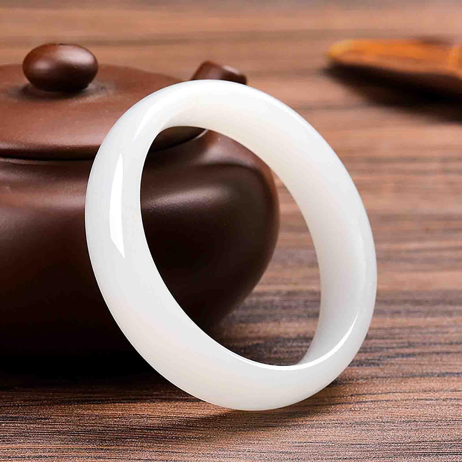 Bracciale rigido da donna in giada bianca, elegante, regalo portafortuna con scatola, perfetto per occasioni speciali e celebrazioni, accessorio fatto a mano in pietra naturale
