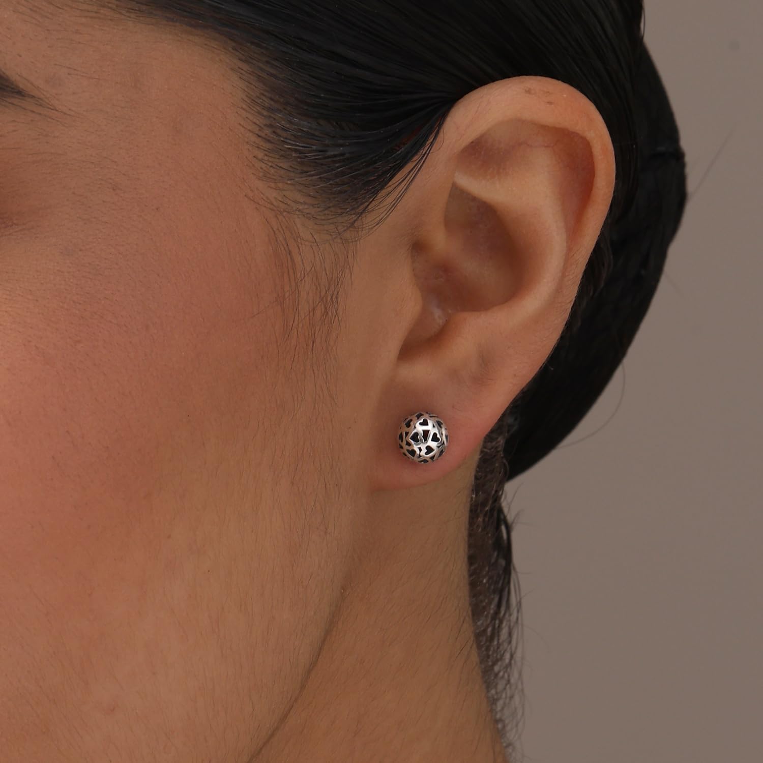 LeCalla 925 Sterling Silver Heart Filigree Stud Earrings for Women | Hollow Antique Ball Heart Stud Earrings | Vintage Openwork Filigree Earrings | Lightweight Jewelry Gifts for Women, Her, Mom, Wife