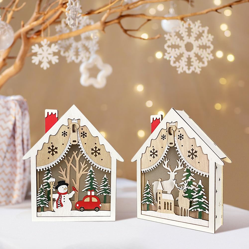 Casetta Natalizia Luminosa In Legno Con Luci LED Calde – Decorazione Da Tavolo Con Alce, Pupazzo Di Neve, Albero, Alimentazione A Batteria (2xAA)