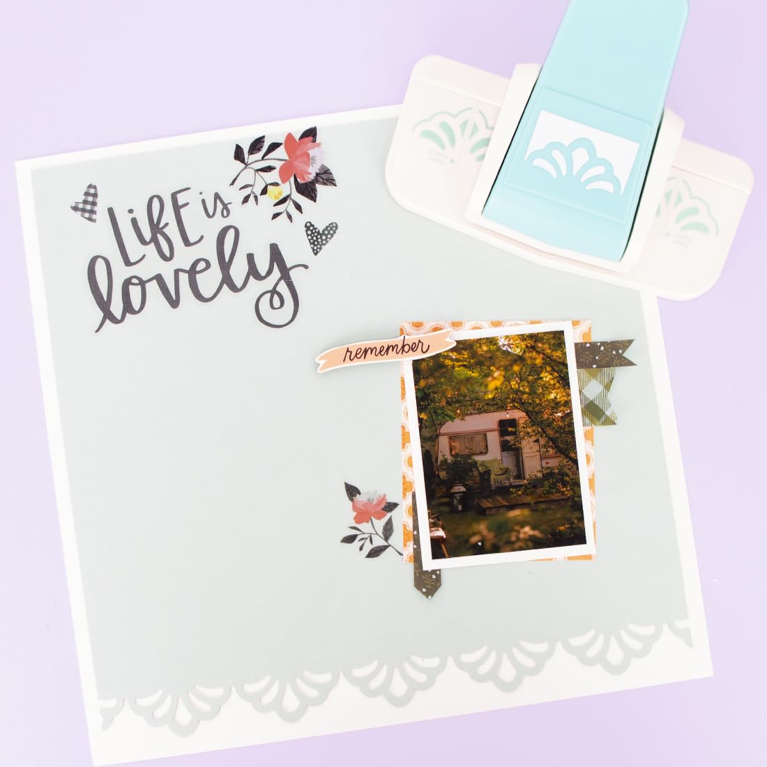 Craftelier - Lever Punch Press for Making Decorative Round Borders with Large Flowers on Paper and Cardboard Specially for Scrapbooking | Size Approx. 4,2 x 3,6 x 4,2 cm