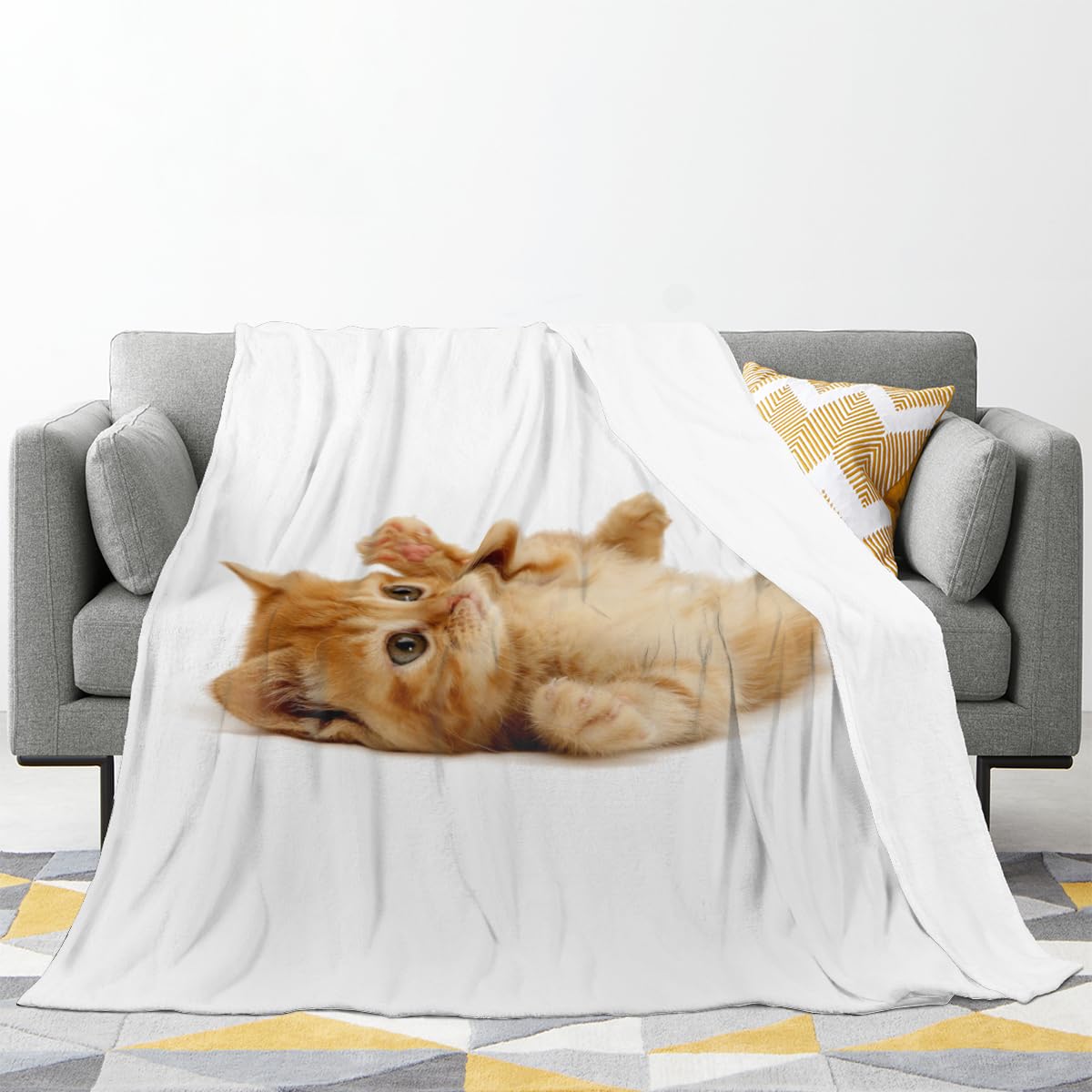 Amazon｜毛布 萌え 茶トラ猫 ネコ柄 ブランケット 掛け毛布 フランネル