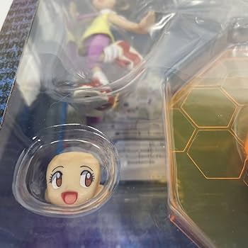 デジモンアドベンチャー　八神ヒカリ&テイルモン　フィギュア　特典カード付 Amazon | G.E.M. デジモンアドベンチャー 八神ヒカリ