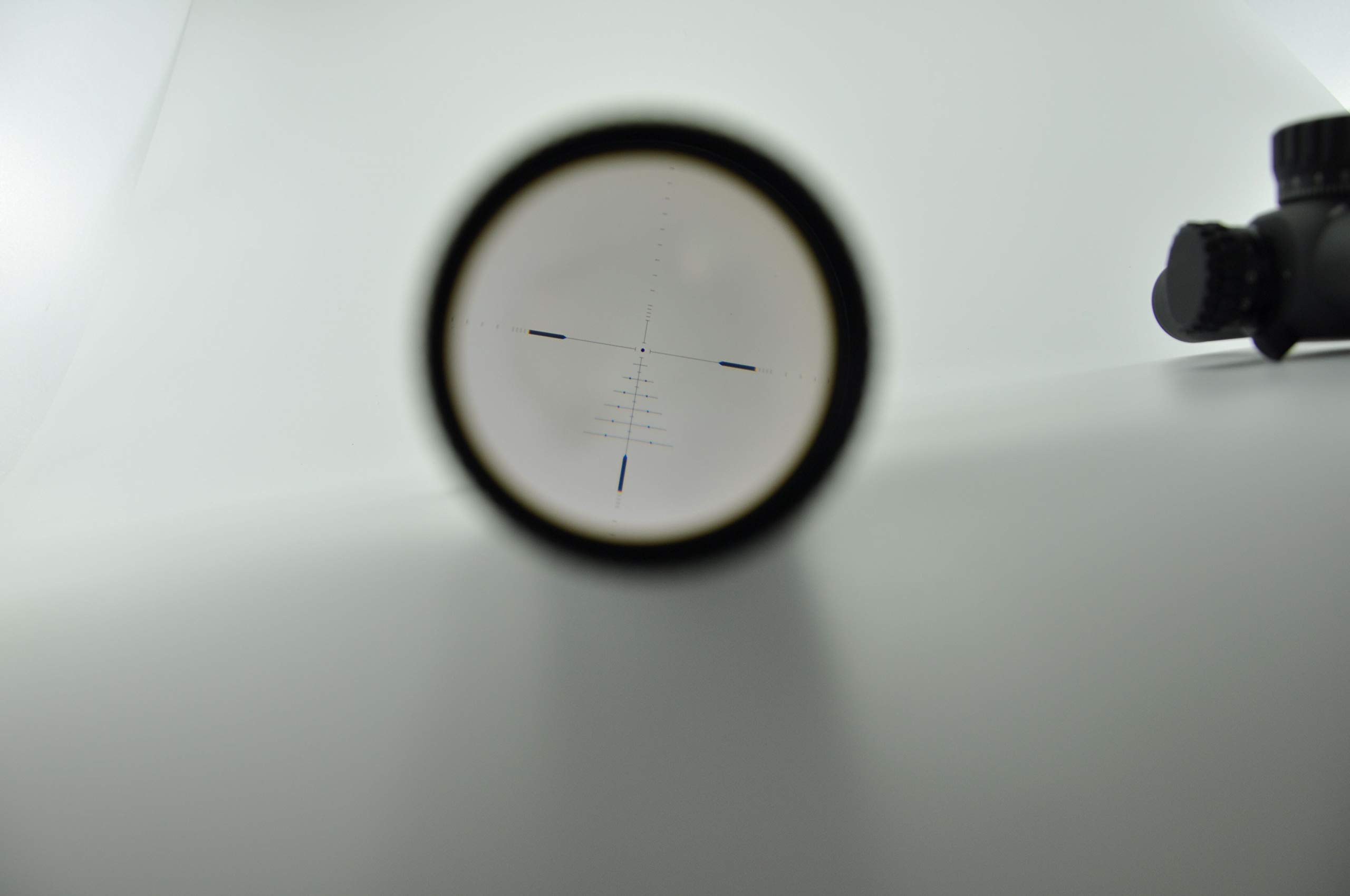 2019 Zielfernrohr 3-18X50 50mm Objektivdurchmesser Sonnenschutzgewinde der Frontlinse (56 * 0,75mm) MOA/klick: 0,25MOA Länge: 300mm