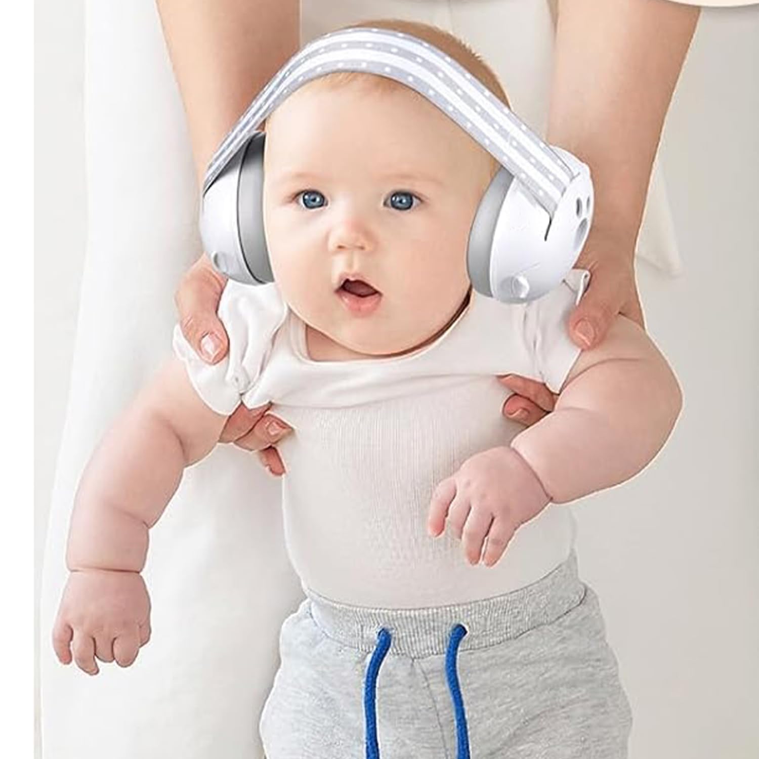 BAYBEE Ear Protection Headphones for Babies | Essential Infant Noise Reduction Ear Muffs with 25 dB Noise Cancellation & Adjustable Strap | Improves Sleep, Perfect for Travel, Concerts (Starlight) 1