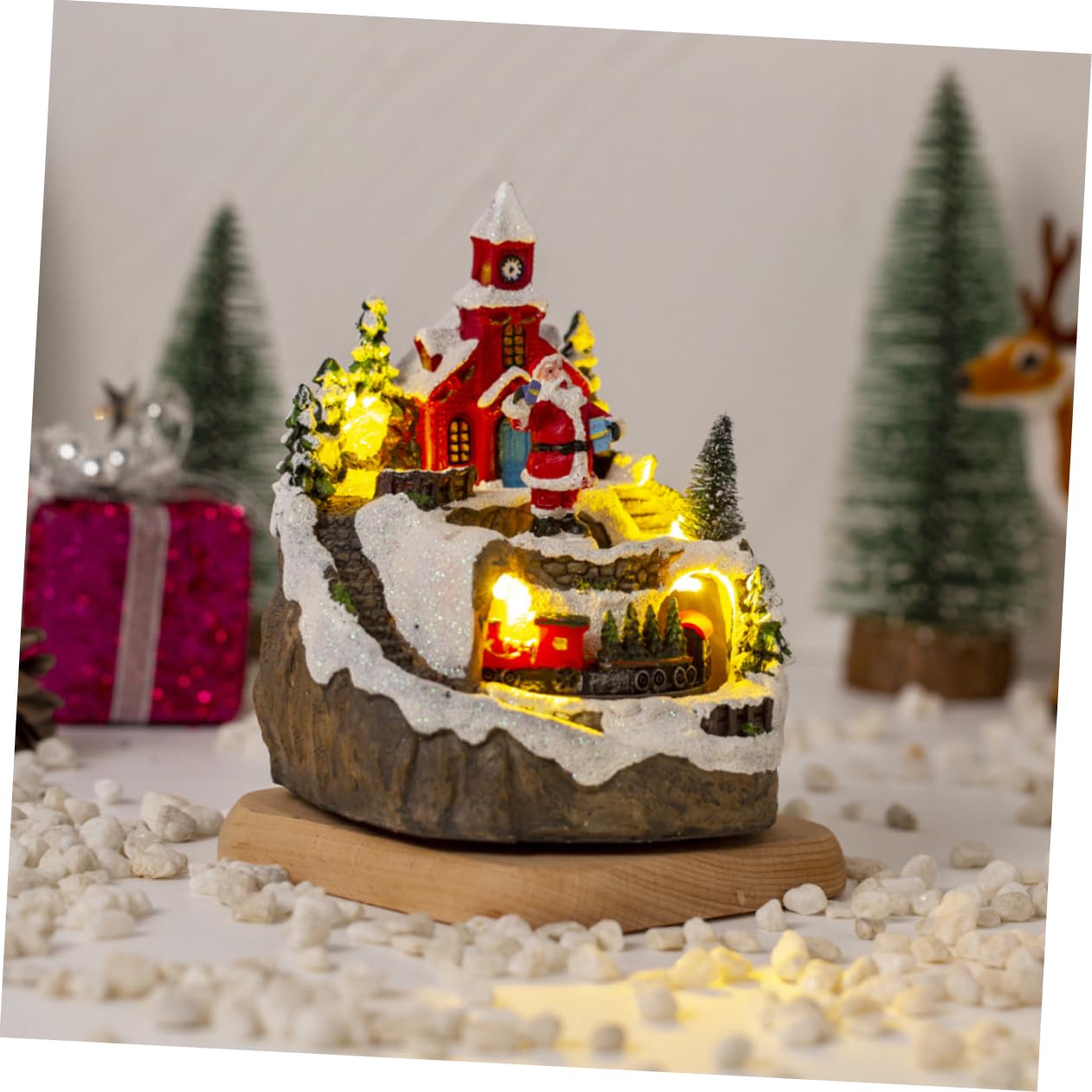 PRETYZOOM Led Beleuchtetes Haus Mit Musik Und Zugbewegung Resin Miniatur Weihnachtsdeko Figurine Für Weihnachtsfeier Und Geschenke Kompakt Und Stimmungsvolle Tischdekoration