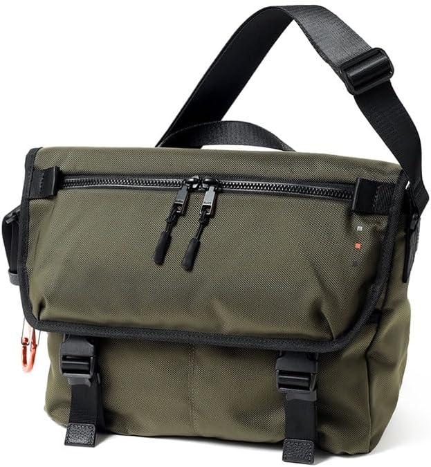 HENRY CUIR レザー メッセンジャーバッグ ミリタリー vintage HENRY CUIR レザー メッセンジャーバッグ イタリア製 古着