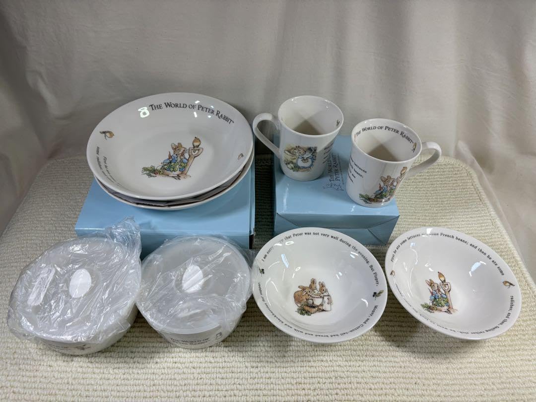 ピーターラビットの食器セット ピーターラビット 3ピース食器セット Wedgwood 新品箱入 レア 廃盤品