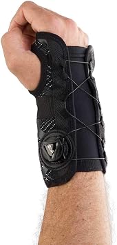 DonJoy Performance Bionic Reel-Adjust Wrist Brace Right/Medium/Large