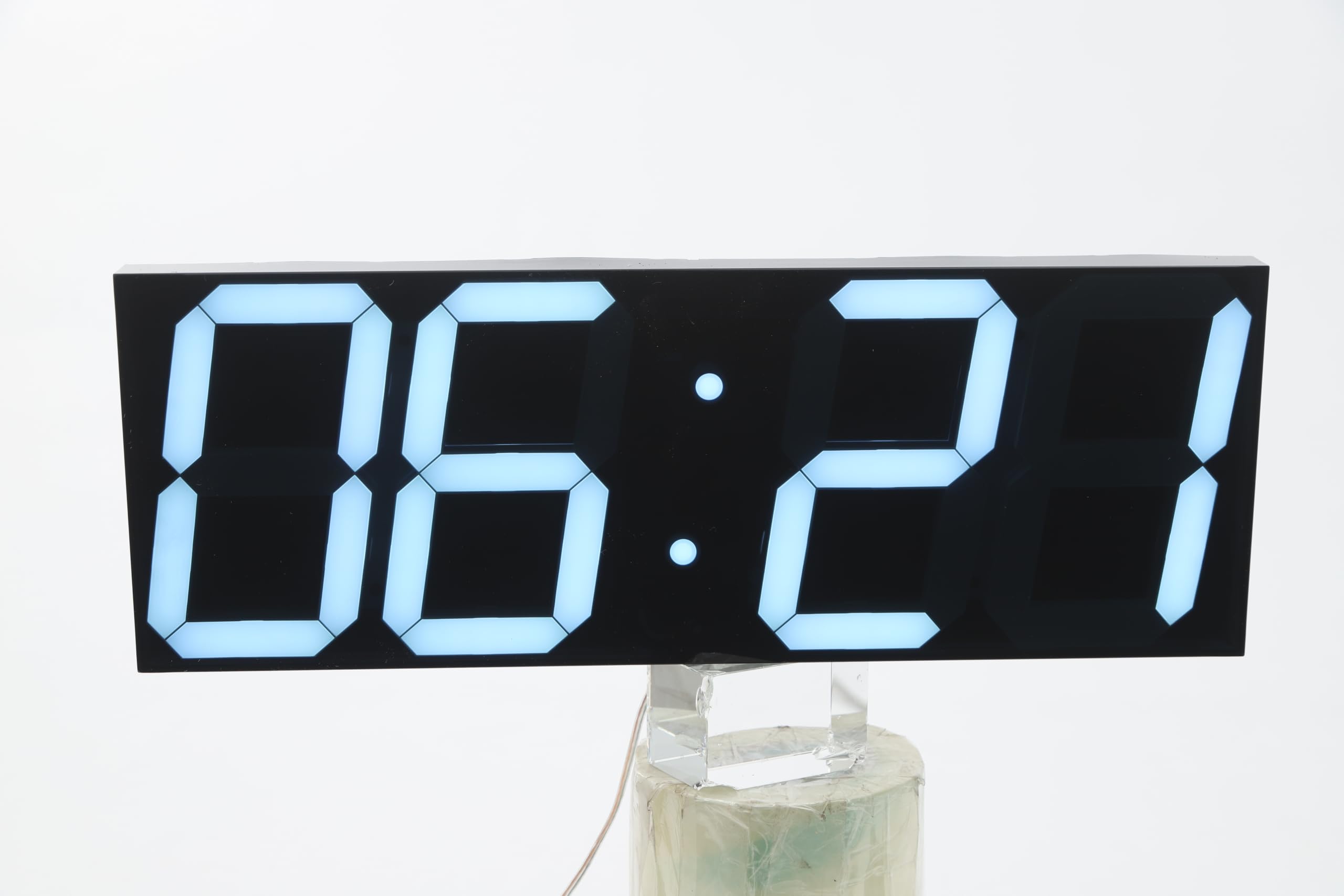 Orologio digitale a LED, 142 diodi LED, per soggiorno e camera da letto | Telecomando a 8 Livelli Regolazione Automatica della Luminosità entro 20 Metri Nero in Plexiglass e ABS