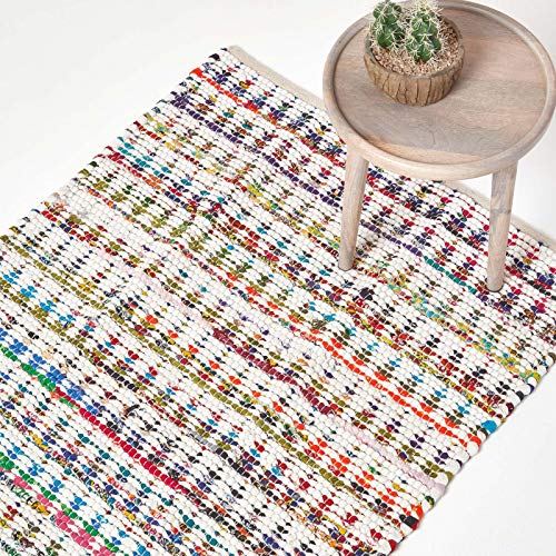HOMESCAPES - Tapis Chindi Multicolore à Motif Triangles, Fabrication Artisanale - Chindi - 90 x 150 cm