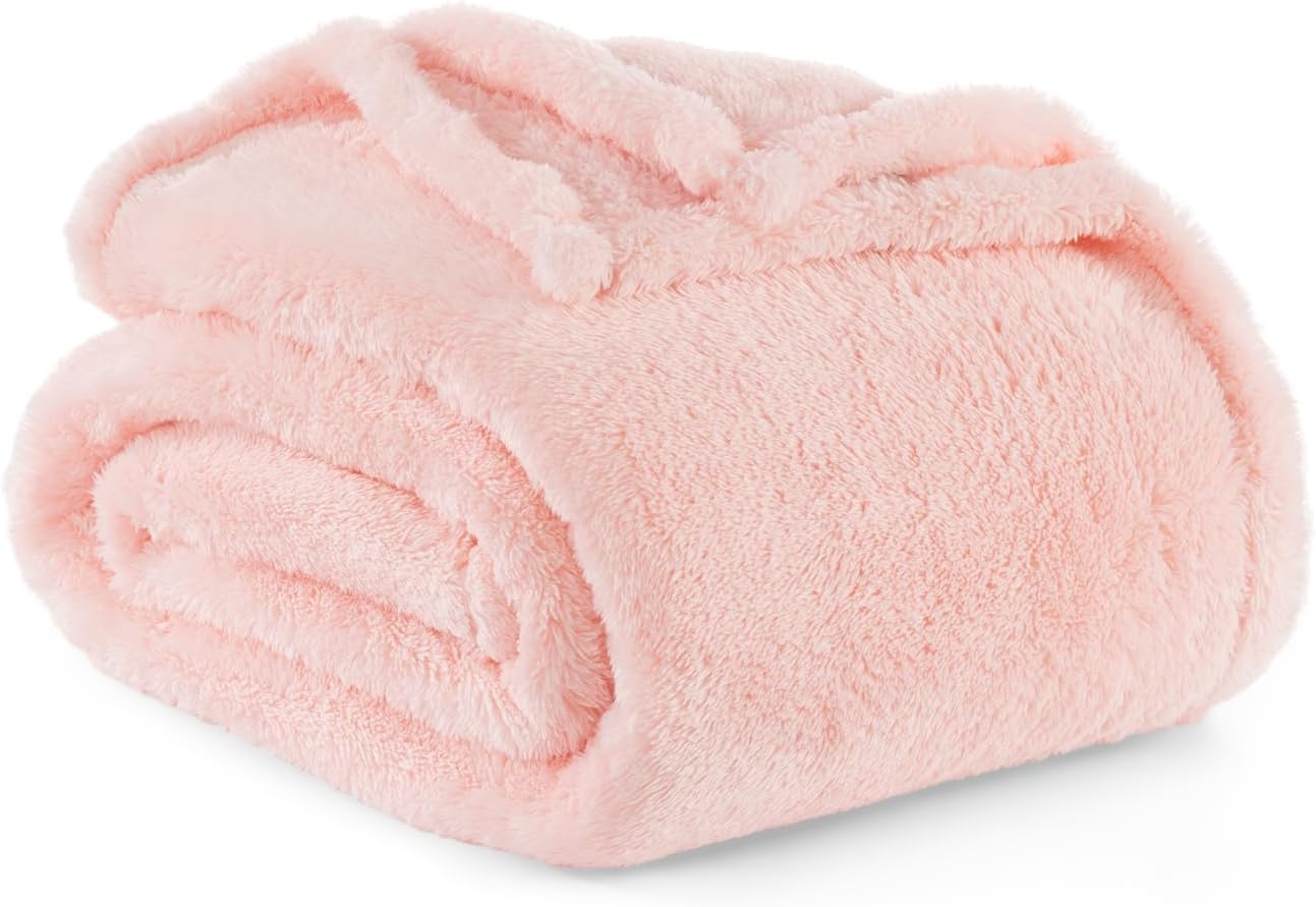 Double-Pile Fluffy Fleece Blanket, Ultra Soft & Warm All-Season Cozy Blanket for Couch Bed Sofa, Lightweight Plush Microfiber Living Room Decor, Gift for Women Men Kids(King, Strawberry Cream)