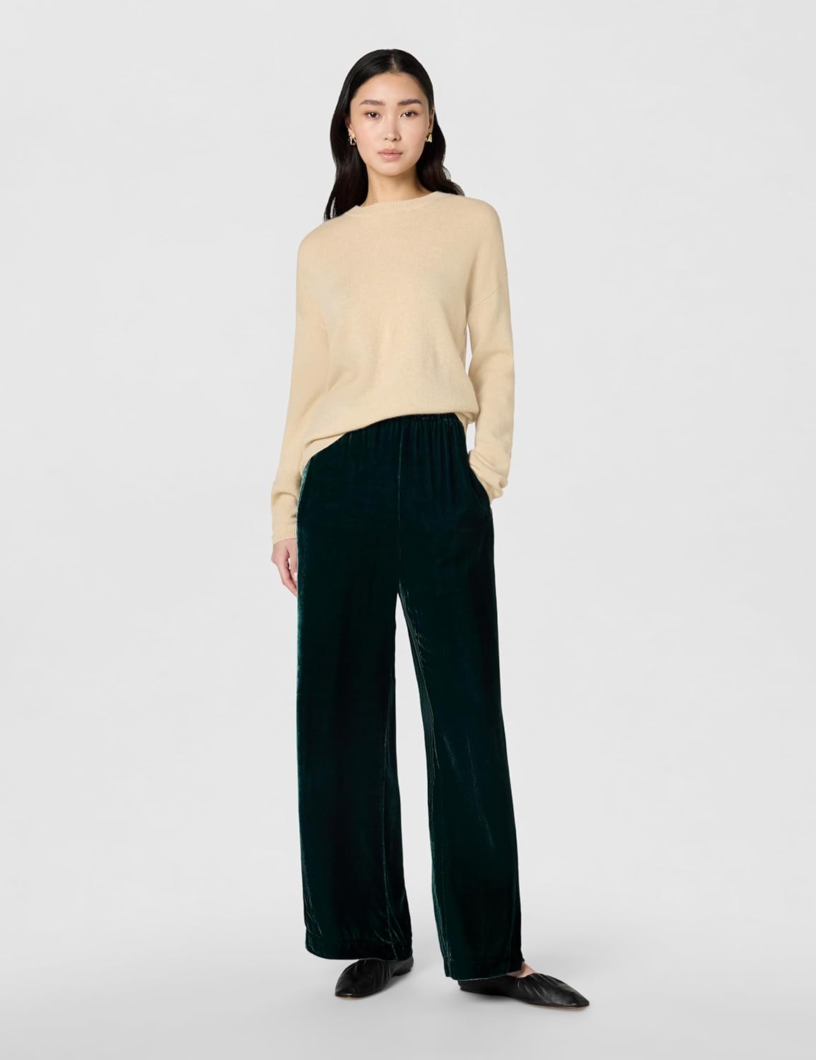 Velvet by Graham & Spencer Women's Brynne Cashmere Classic Pullover Sweater - Image 6