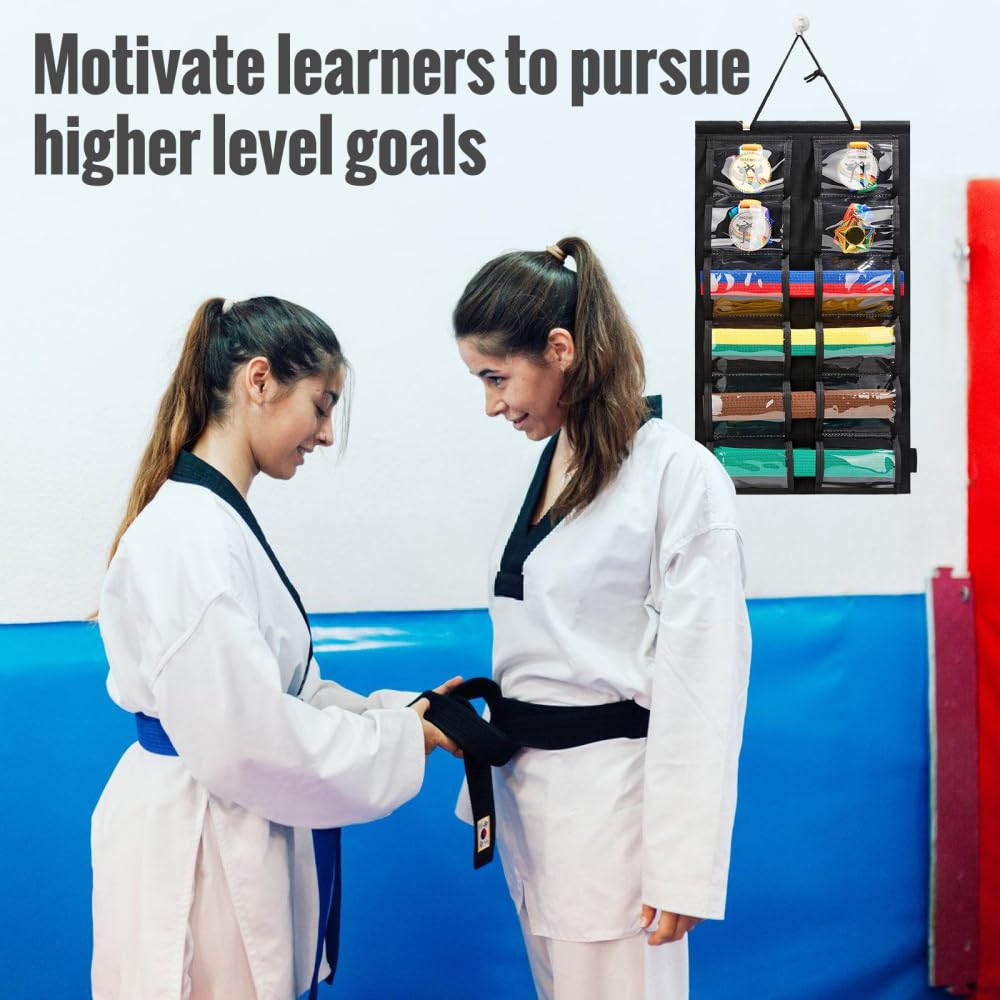 Espositore Cinture Karate Parete, Organizer 12 Tasche per Cintura Arti Marziali e Medaglie, Appendimedaglie in Tessuto Resistente, Pratico per Karate Taekwondo