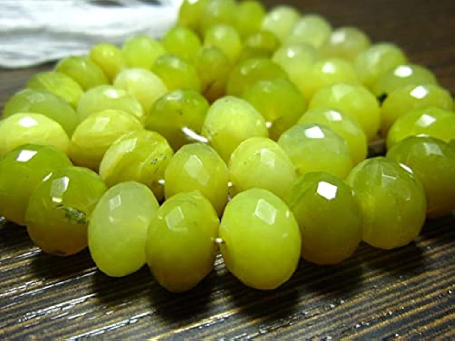Opale de miel du Pérou en grand rondell pour créer vos bijoux d'été et accessoires bohèmes