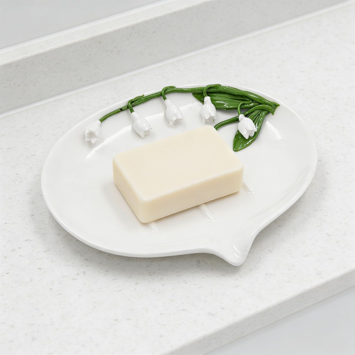 Flower Ceramic Soap Dish, Modern White Bar Soap Holder, Easy to Clean Multi-Purpose Soap Tray for Sponges, Jewelry, Bathroom Shower & Kitchen