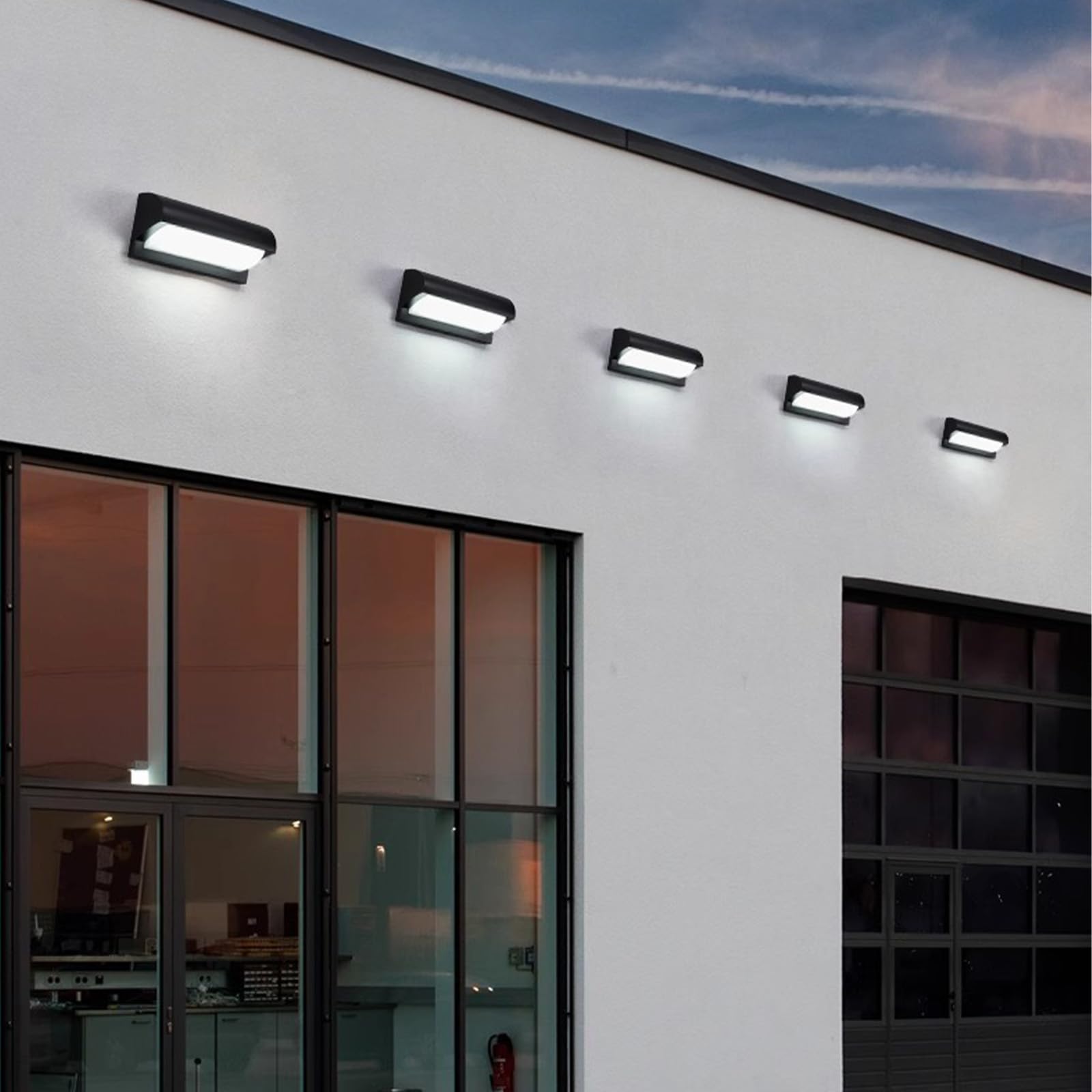 LED Außen Solar Wandleuchte mit Bewegungsmelder IP65 Wasserdicht Dimmbar Wandbeleuchtung mit Fernbedienung Wandleuchten Innen/Aussen Solarlampen Garten Terrasse Garage (Schwarz,2 Stück)