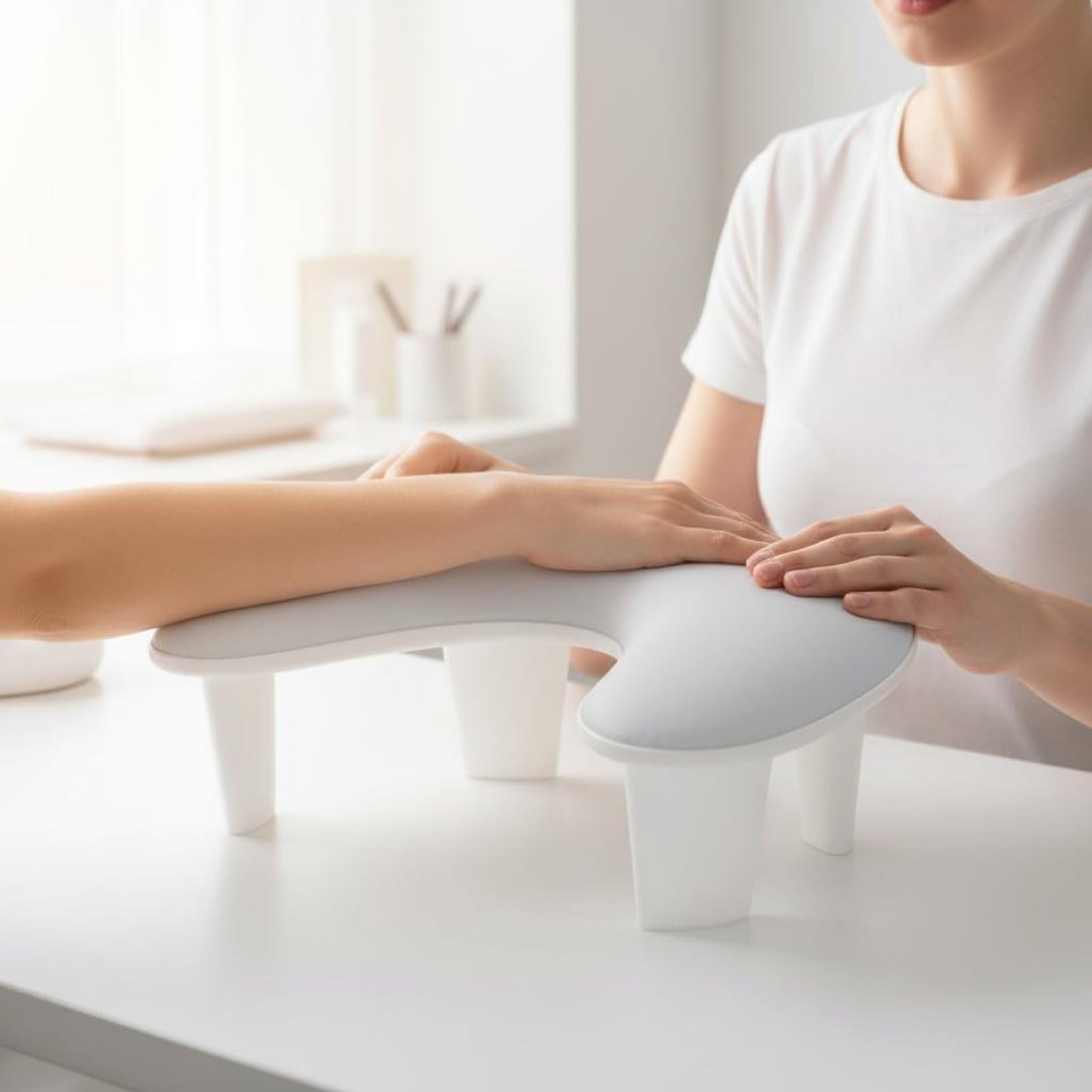 Soporte de Muñeca para Uñas Cojín de Manicura Almohadilla de Brazo con Curva Mariposa para Precisión y Comodidad Piel Impermeable y Soporte Elevado, White