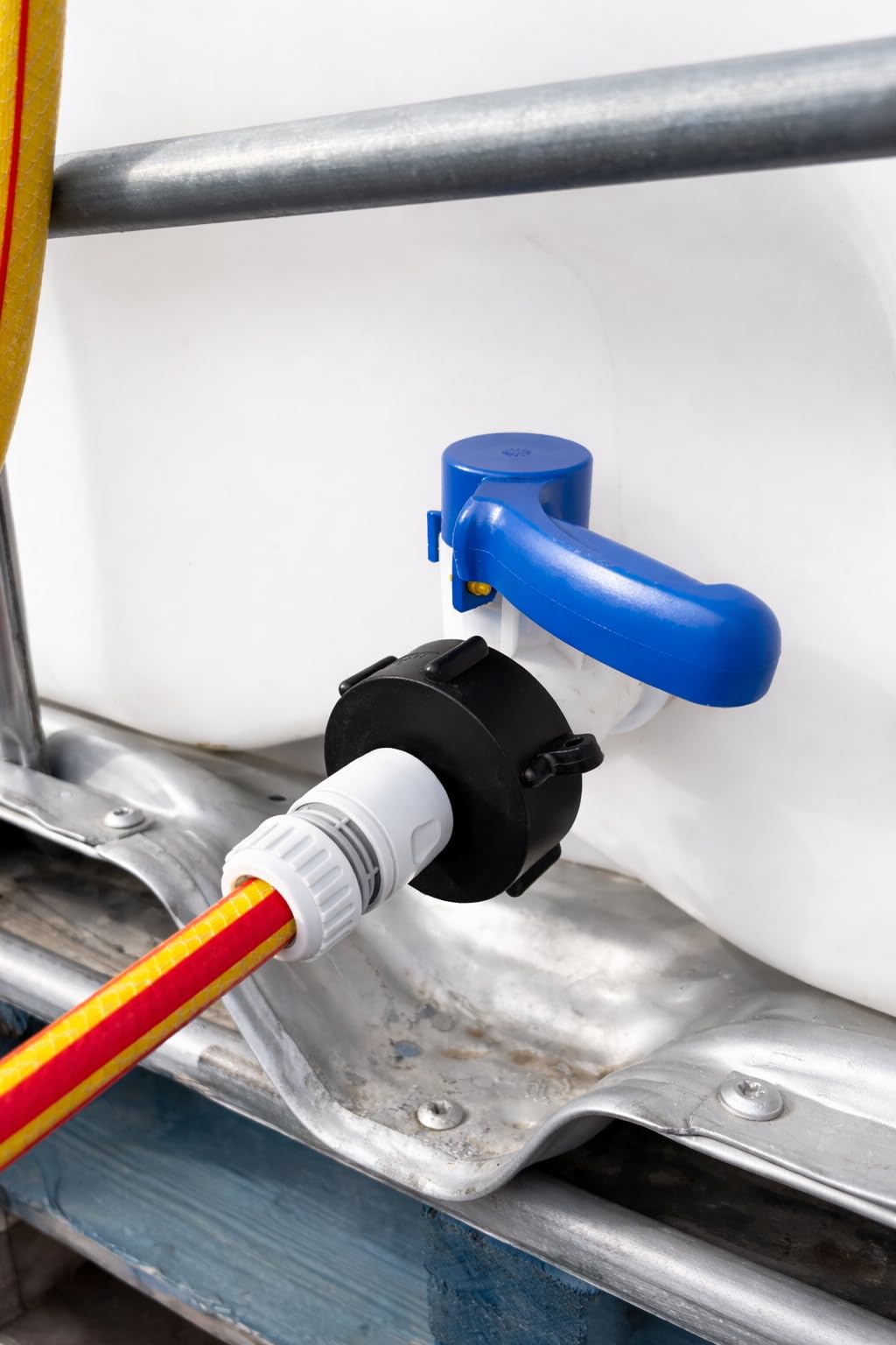 Cost Wise Yellow Ibc Tank Hose Kit 2" S60x6 Outlet Adapter With Flexible 6-Layer Hose & Multi-Spray Gun – 1M/2M/3M/5M/10M Lengths – Quick Connect Fitting (1M)