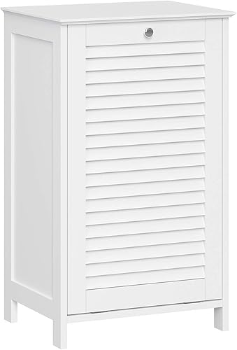 RiverRidge Ellsworth - Armario de lavandería con puerta inclinable, bolsa de tela extraíble, diseño de obturador y perilla plateada pulida.