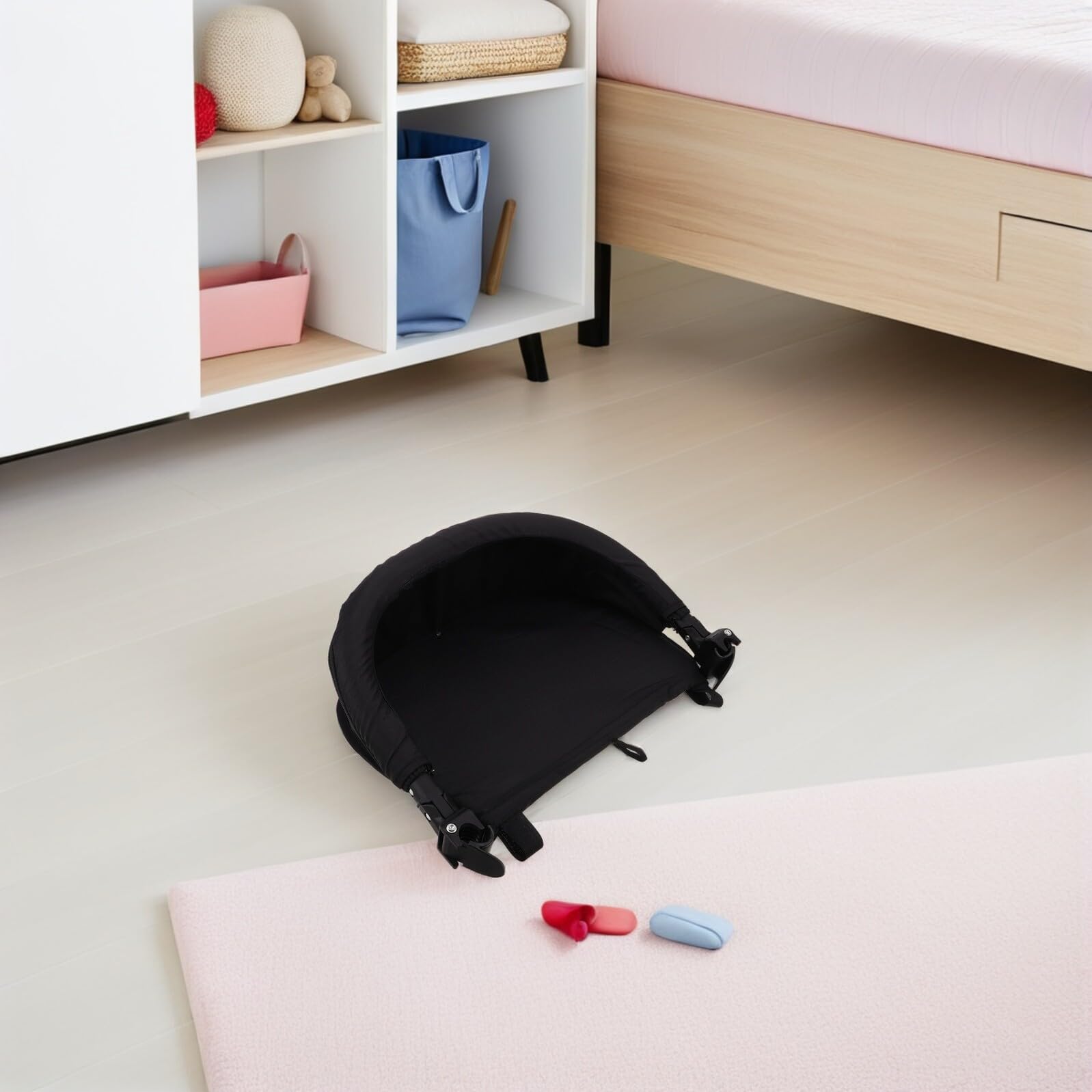 Höhenverstellbare Kinderwagen Beinstütze für Babys, Schwarz | Klappbare Neigung, Oxford Gewebe, Passend für Buggy und Pram, als Zubehör für Säuglinge