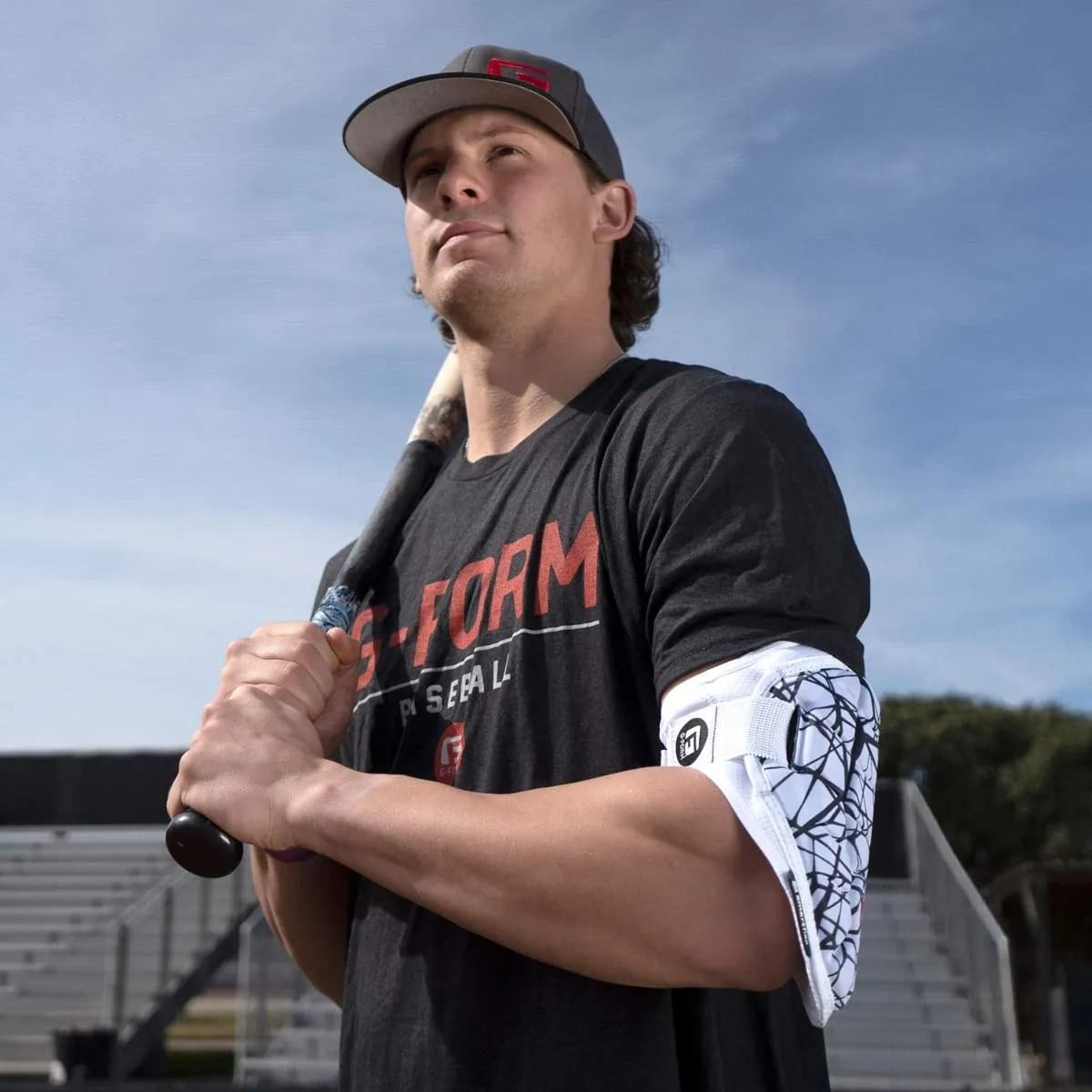 G-Form Elite Speed Coudière de batteur de baseball - Coudière de baseball à profil bas avec sangles ajustables - Noir, Adulte S/M