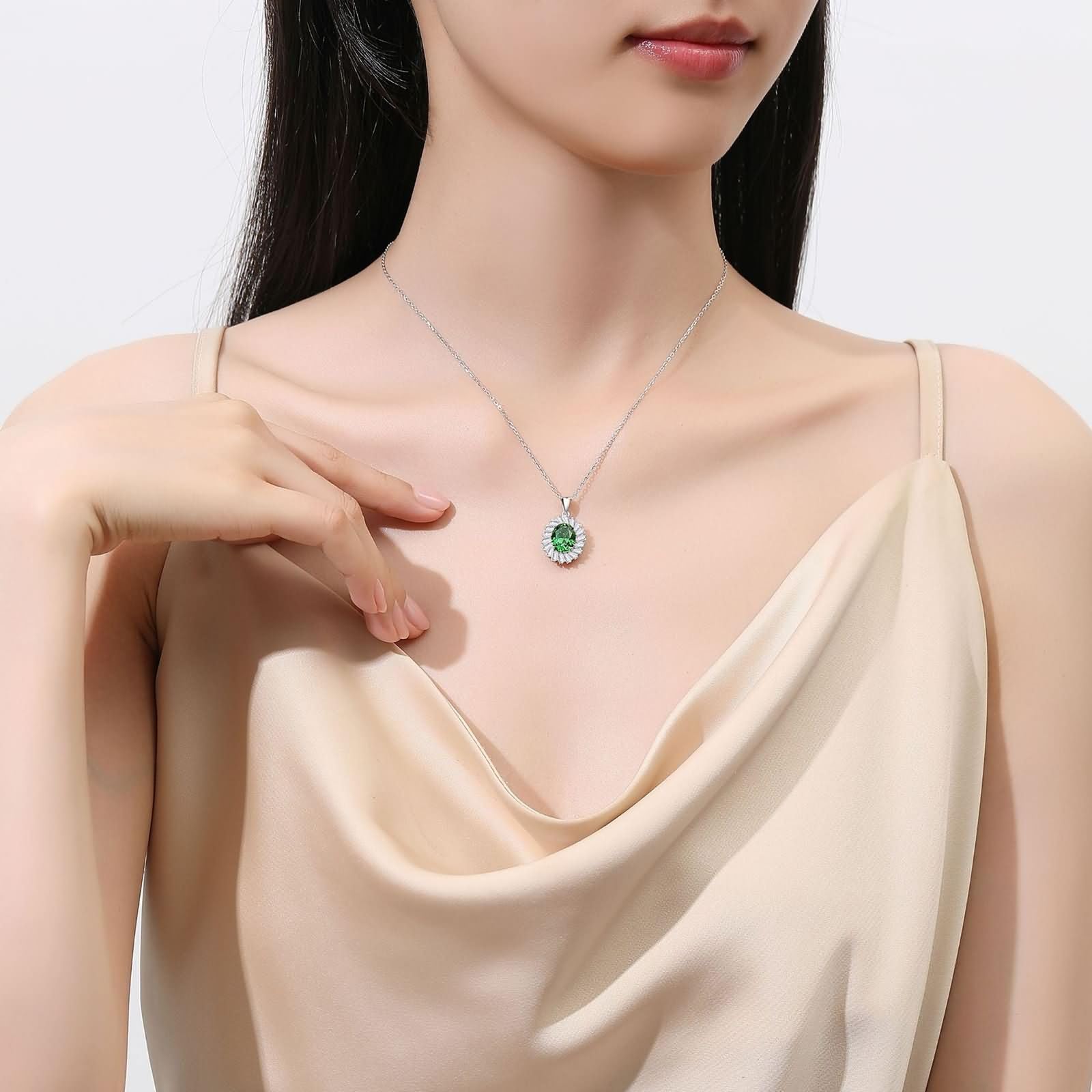 Collar de oro blanco de 9 kt/14 kt/18 quilates con colgante, 4 puntas ovaladas con esmeralda creada de 3 quilates y moissanita, collar para mujer, color verde plateado