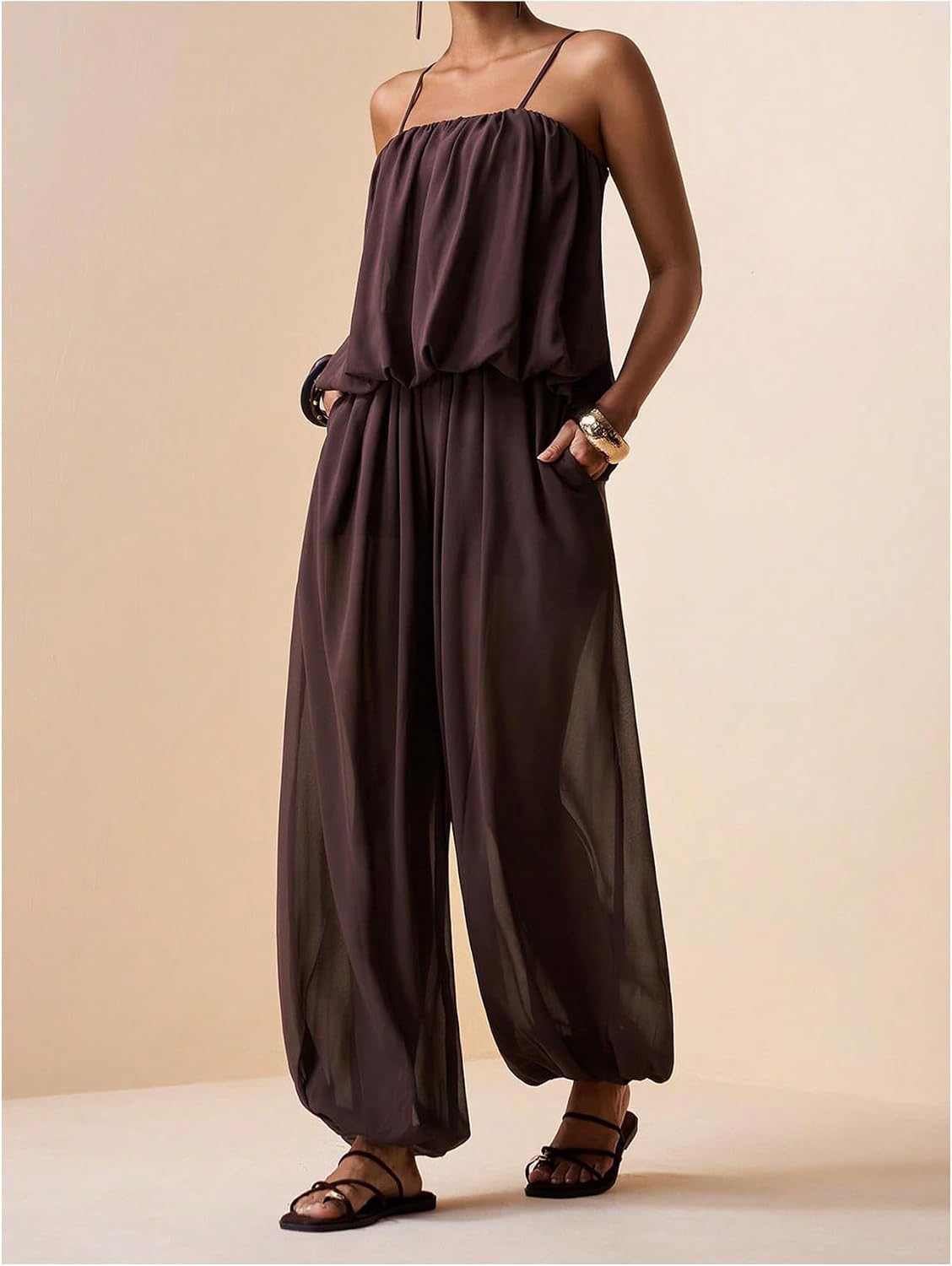 SOLY HUX Women's 2 Piece Summer Vacation Outfits Bubble Camisole Tops and Pants Casual Matching Set