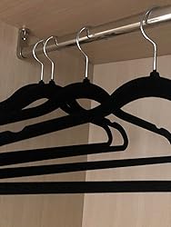 Grucce Per Pantaloni SONGMICS Set Da 10 - Rivestimento In PVC Antiscivolo, Gancio Girevole 360°, Nere - Foto 12