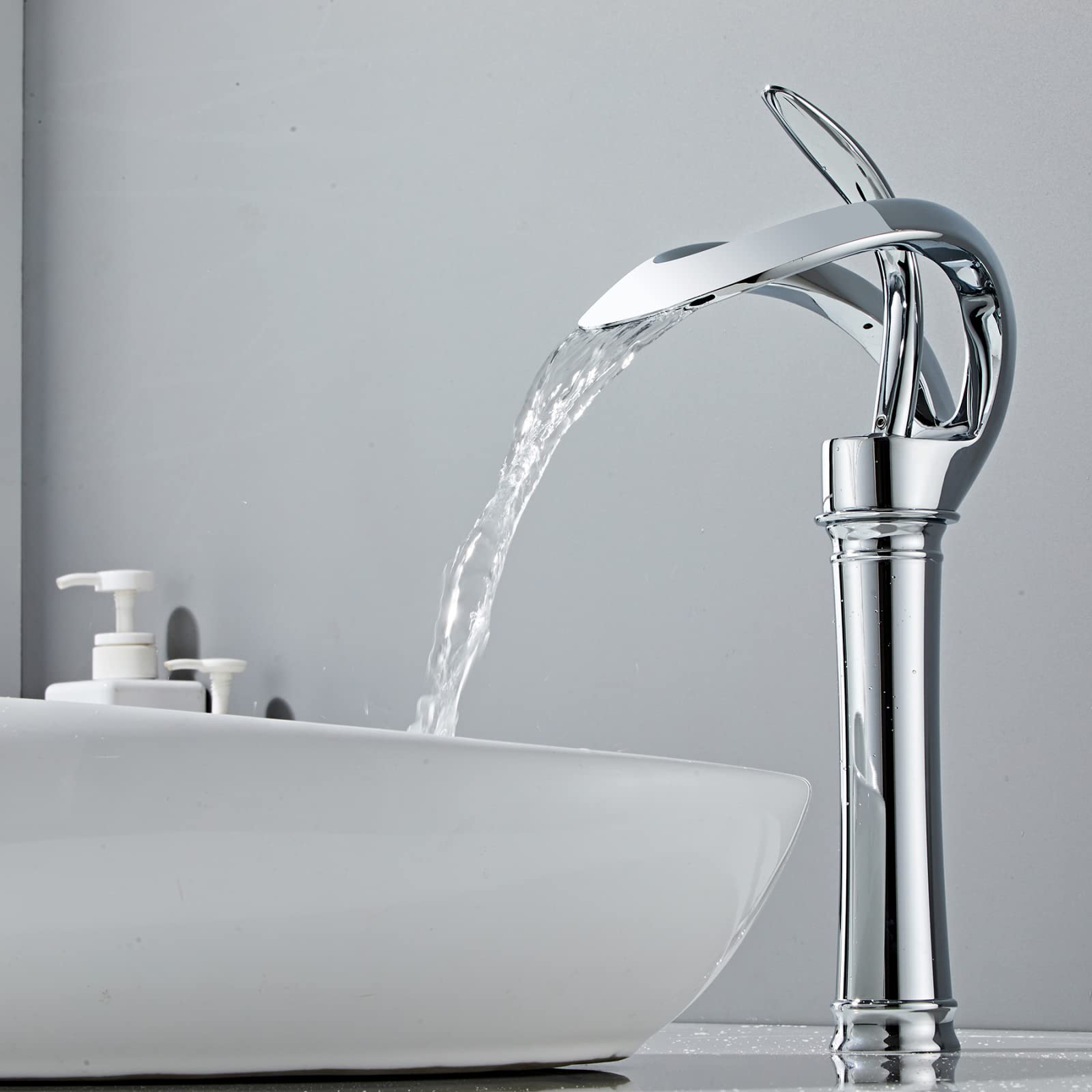 Robinet de Lavabo Cascade pour Salle de Bain - Design Élégant, Eau Froide et Chaude - Chromé, Haut