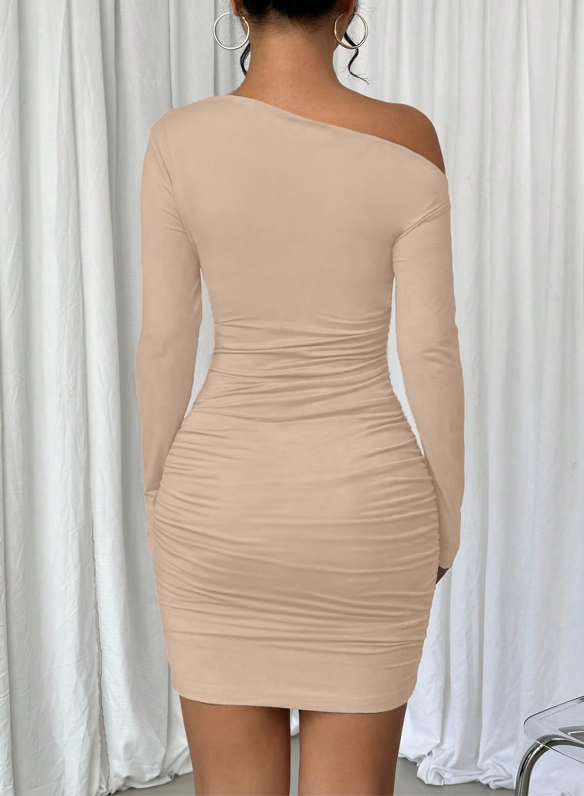 Acelitt Fall Off The Shoulder Dresses for Women 2025 Long Sleeve Ruched Bodycon Cocktail Party Mini Dress(Size Down): XX-Large Light French Beige