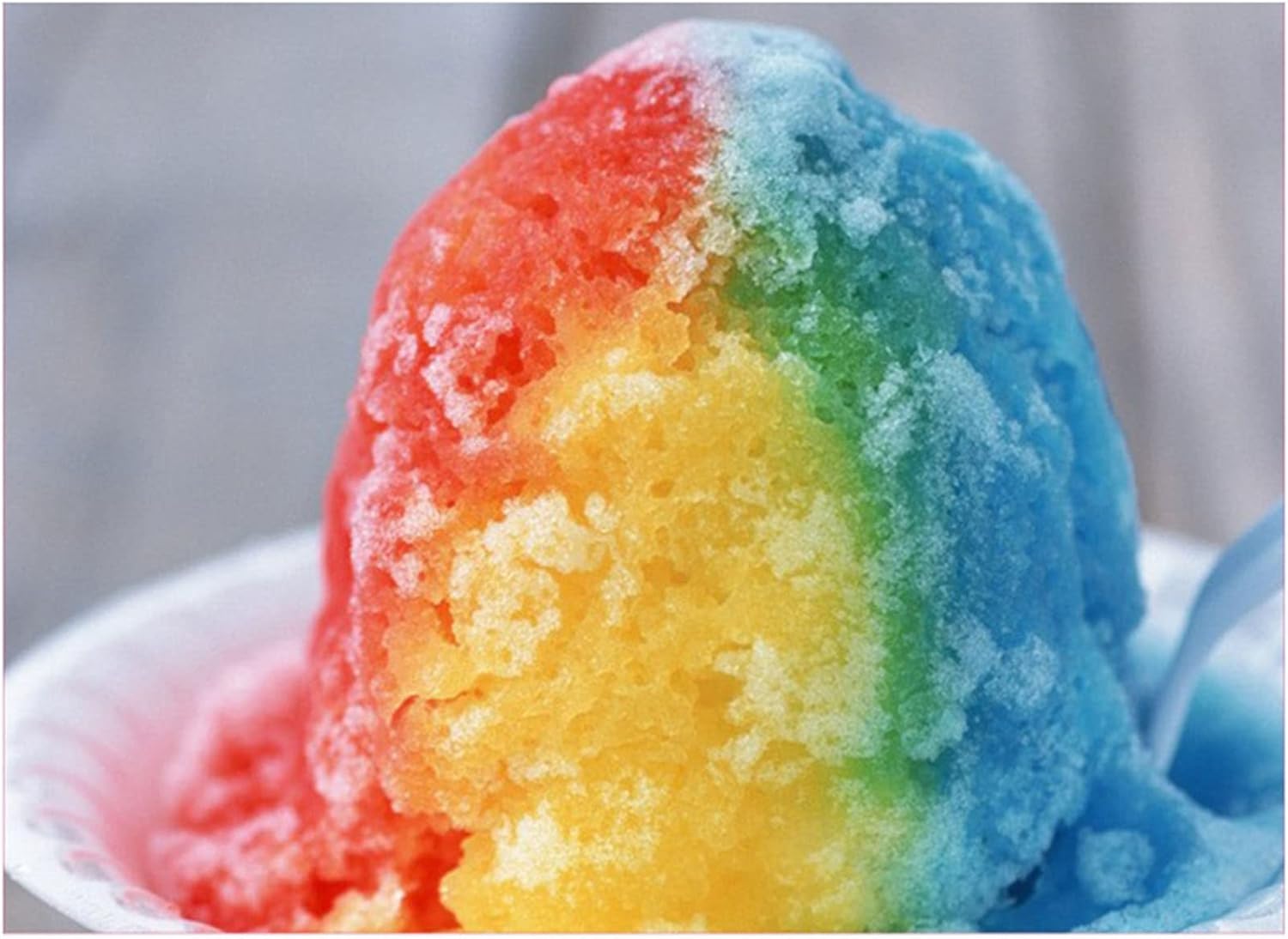 Ice Crusher Manual Rotary Ice Crusher Cocktails Slush Machine Ice Cube Crushed Smoothies Ice Crusher Machine Home Ice Grinder Ice Cube Drinks Chopper Stirrer,Green