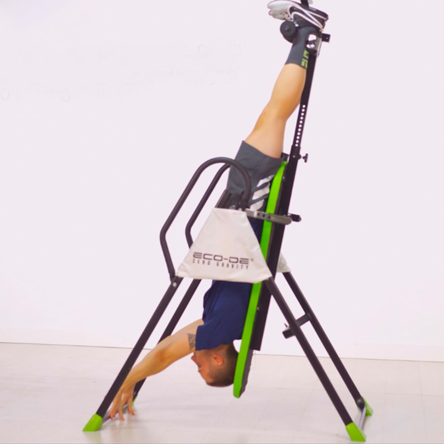 ECODE® Gravity Table d´Inversion Robuste, Table d'inversion gravitationnelle, avec Support de Cheville, avec Appuie-tête, Réglable en Hauteur, sans pincement (Vert)