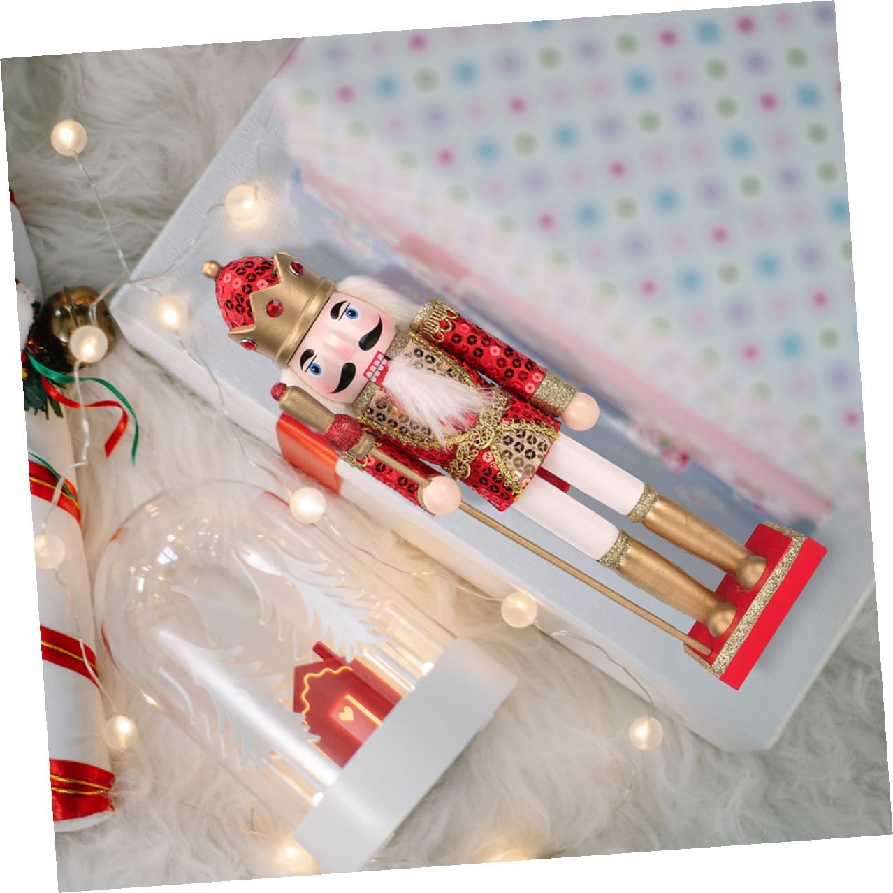 KALLORY Wooden Nutcracker Figurine Red Soldier Nutcracker Decoration Christmas Holiday Ornament for Home and Table Display