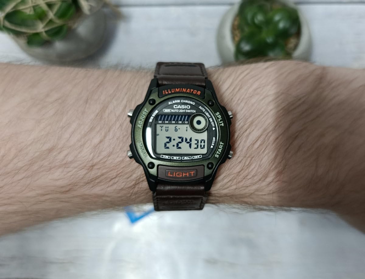 Casio W-220HF-3AVEF Digitaluhr für Herren
