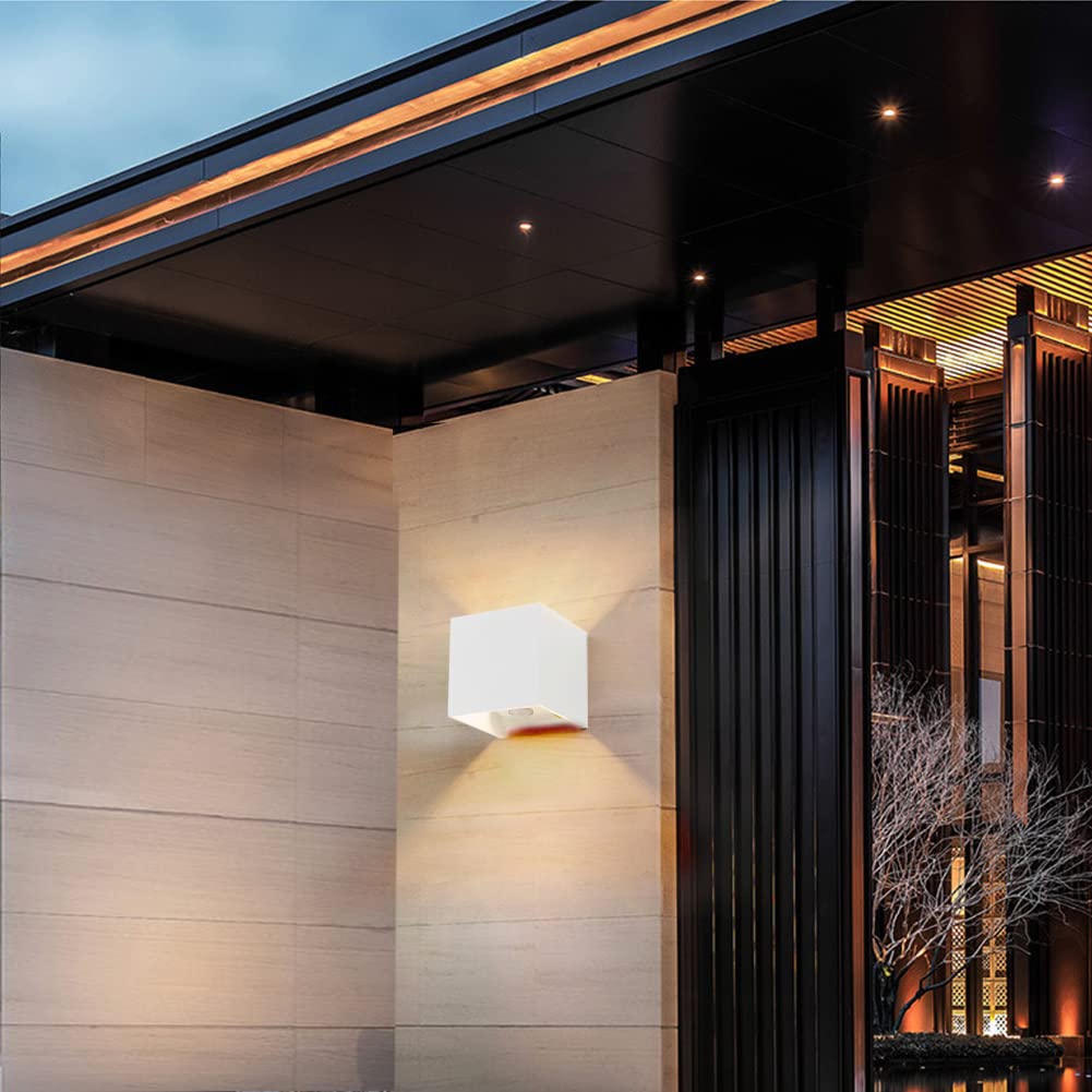 Klighten Aplique de pared con sensor de movimiento, 12W Aplique pared exterior/interior con haz de luz ajustable, 3000K blanco cálido, Lámparas de pared Ip65 con sensor, Blanco