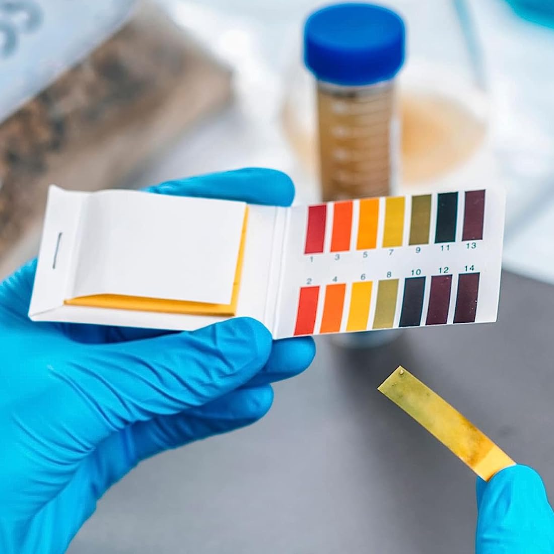 80pcs pH-Wert 1-14 Teststreifen, Indikator, Testpapier, Lackmuspapier für Wasser, Erde, Getränke und weiterer Substanzen
