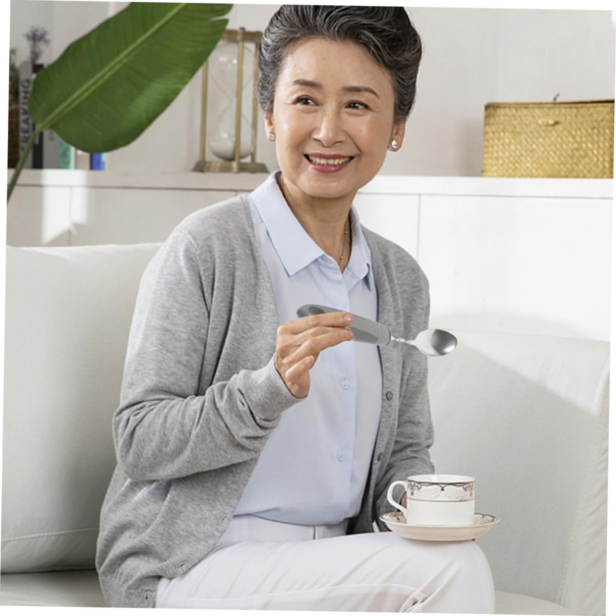 Cubiertos Adaptativos Antitemblor para Ancianos Mango Ergonómico Flexible de Gris Utensilios de Rehabilitación para Personas con Movilidad Reducida para Comer Interiores