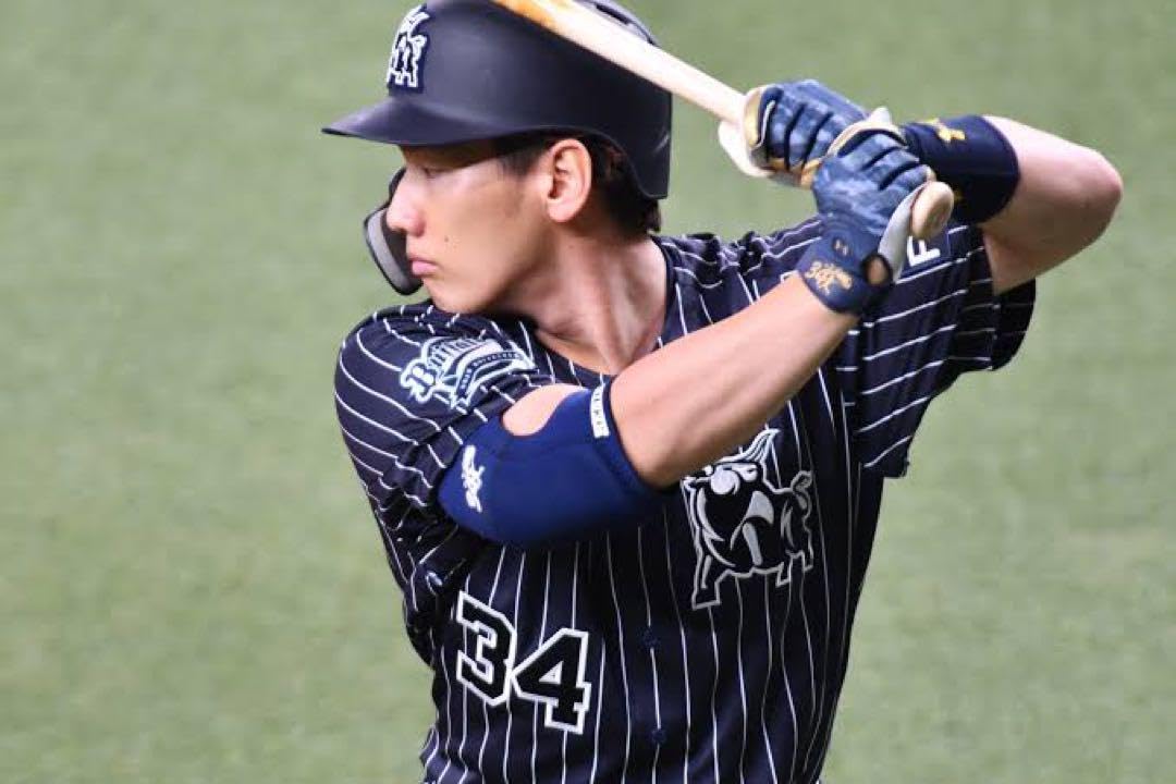 Amazon | 吉田正尚選手 バッティンググローブ | ノーブランド品 | 手袋 