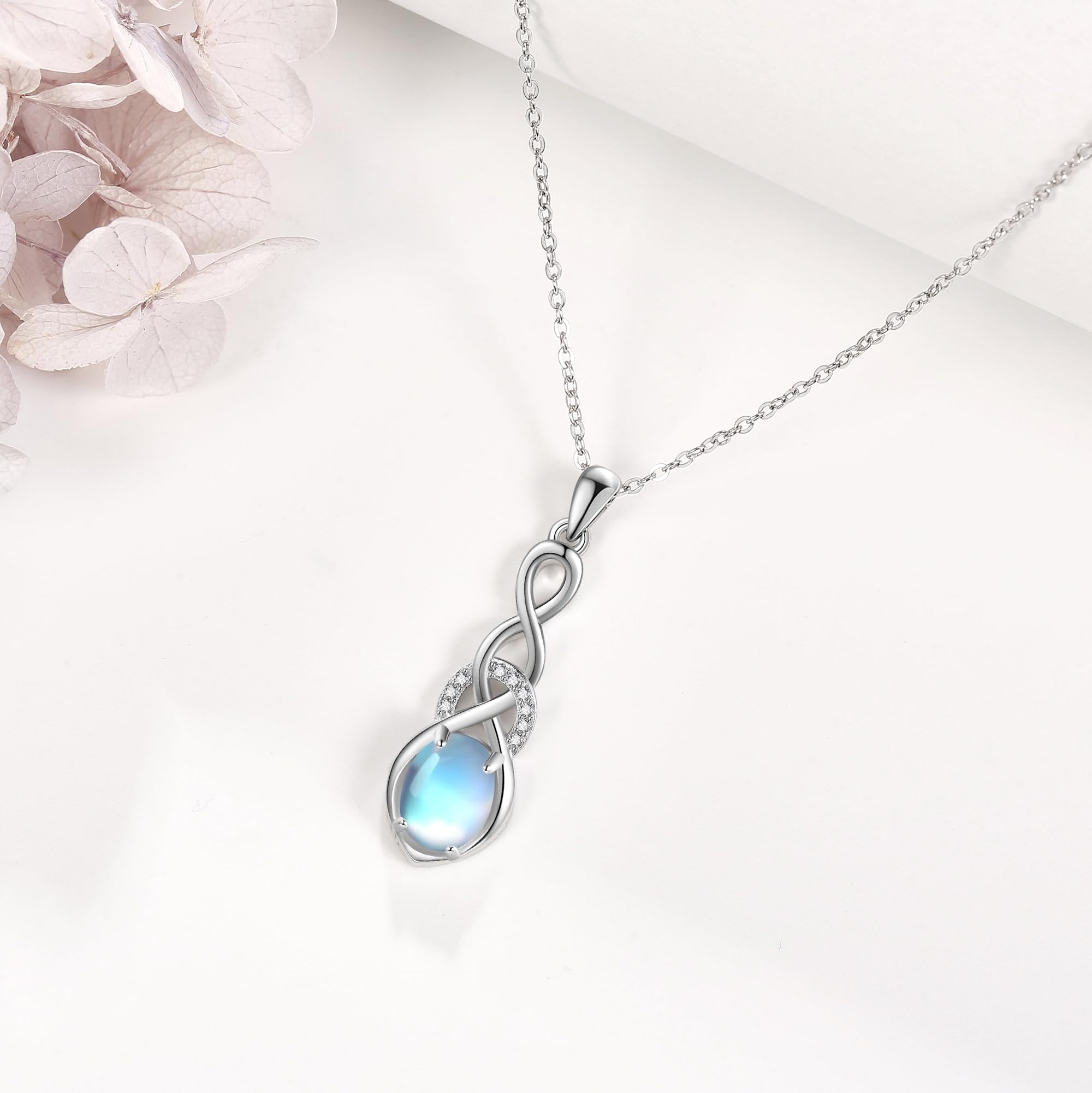 Keltischer Knoten Kette 925 Sterling Silber Keltischer Knoten Kreuz / Triquetra / Claddagh Anhänger Halskette Irischer Keltischer Schmuck Ewigkeit Liebe Geburtstags Geschenke für Damen Mädchen Mutter