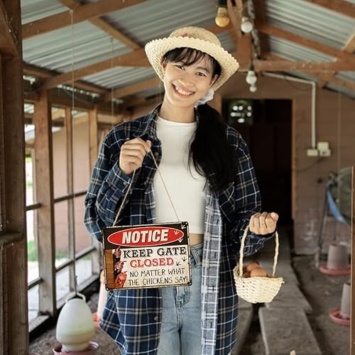 Miniatura 5 de Letreros de advertencia de pollo para gallinero divertido al aire libre  Mantén la puerta cerrada sin importar lo que digan los pollos de aluminio,