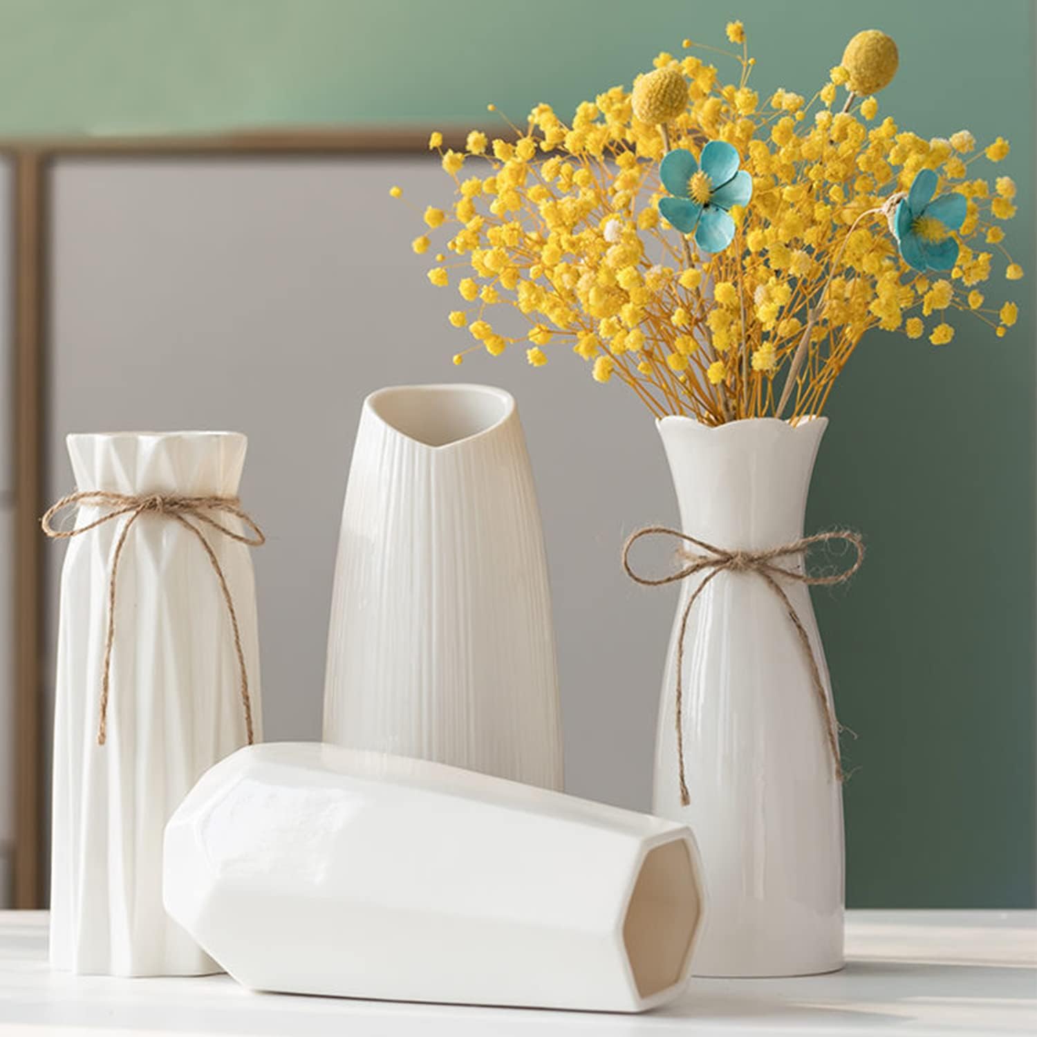 Arawat 2 Ceramic Vase White Flower Vase for Home Decor Modern 7.9 inch Mini Vase for Table Shelf Home Decor Vase for Fireplace Bedroom Kitchen Living Room Wedding Office Desk Birthday Gifts