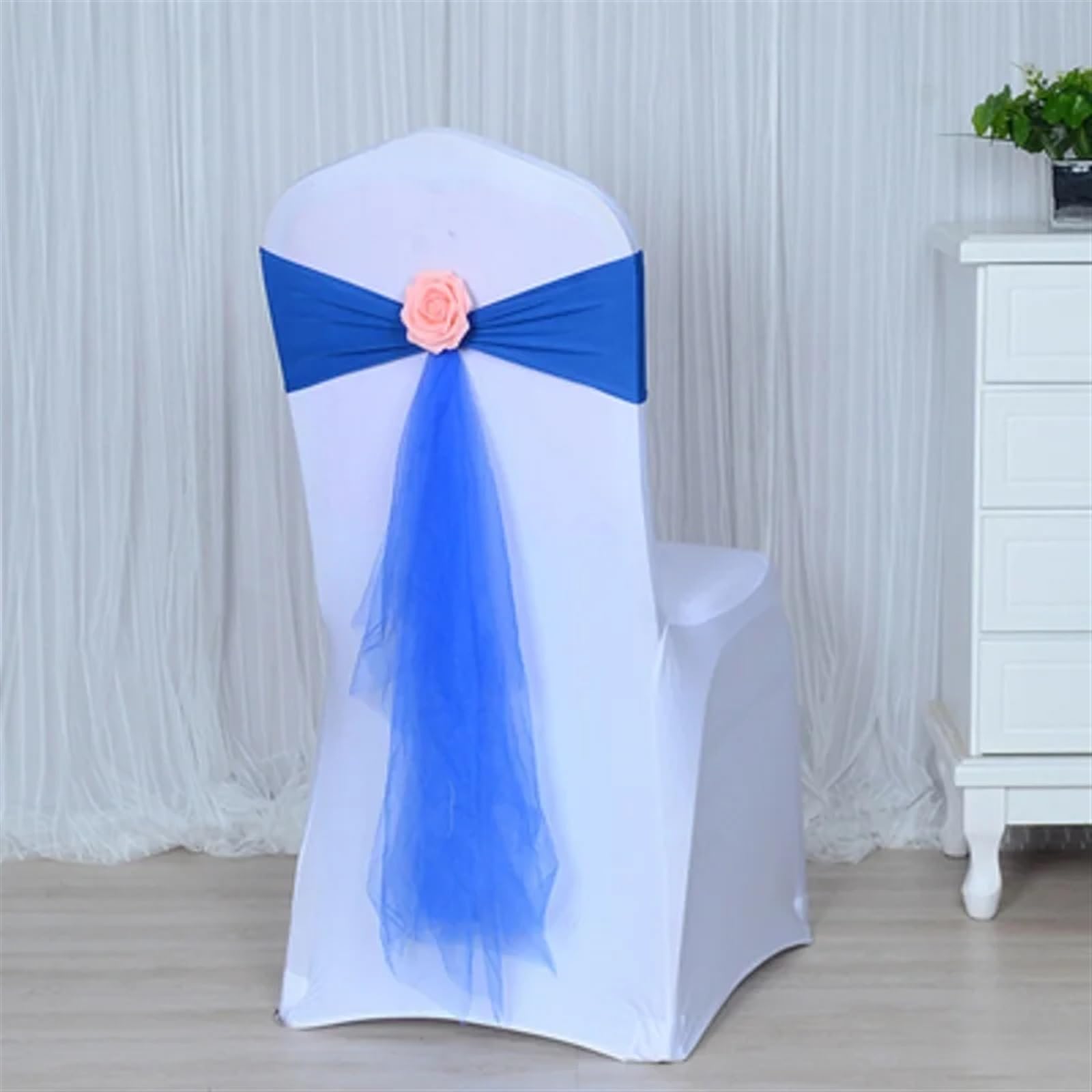 Fascia for sedia in organza elasticizzata con decorazione di nozze con sfera di rosa Fiore artificiale in spandex adatto a tutti gli spettacoli di feste di compleanno per matrimoni(ROYAL BLUE,50pcs)