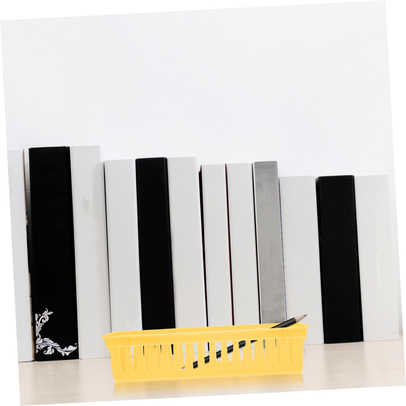 PLAFOPE 12 Pezzi Cesti Organizer Rettangolari Colorati per Scrivania Portapenne e Matite in Plastica Leggera Ampio Spazio Compatto per Ufficio Scuola e Studio