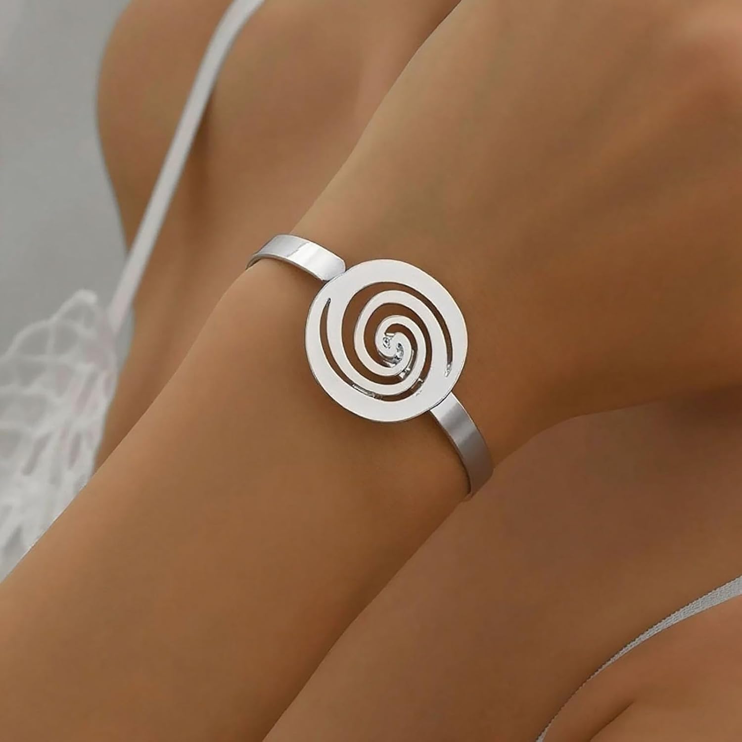 Punk Spiral Swirl Bracelet Spiral Bangle Bracelet Gold Metal Cuff Bracelets Adjustable Open Cuff Bangle Bracelets Ethnic Swirl Hand Chain Exaggerated Statement Jewelry for Women - Image 6