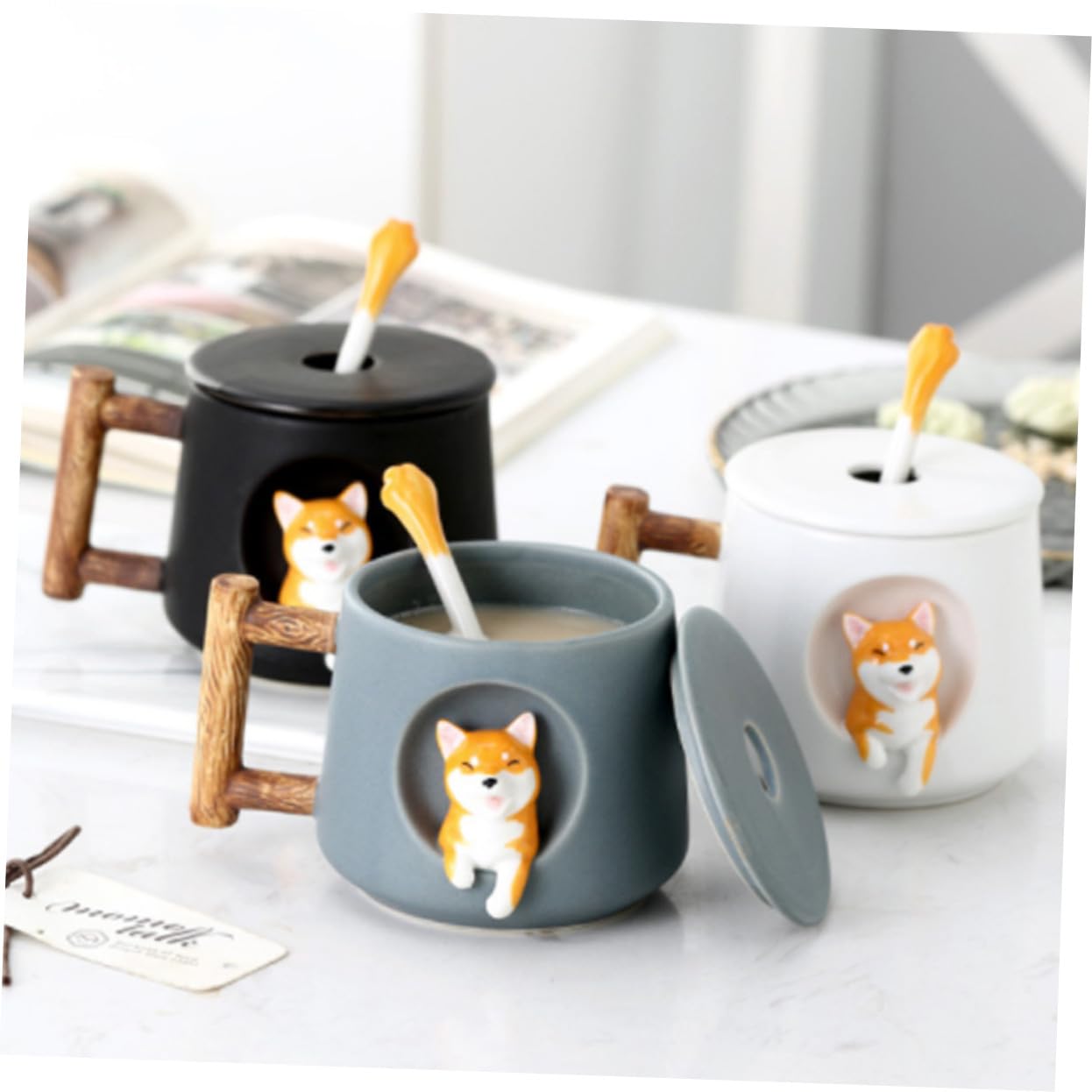Keramik Dog Mug mit Deckel und Löffel Kreative Lustige Tasse Schwarze Shiba Inu Tasse für Kaffee Tee Saft Sicher und Leicht zu Reinigen für Zuhause und Büro