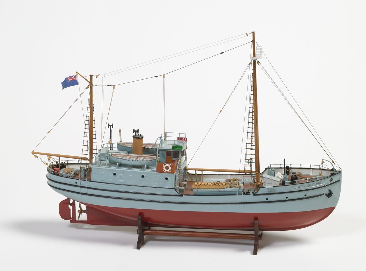 Billing Boats Bluenose Modellbausatz - Maßstab 1:65 Schiffsmodell