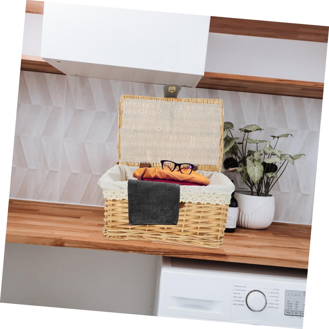 Happyyami Hand Woven Rattan Storage Basket for Home Craft Organizers and Storage Woven Basket Lid Desktop Organizing Front Door