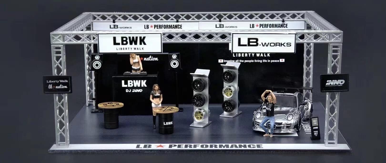 INNO 1/64 LBWK オートサロンジオラマ 997 クローム Amazon.co.jp: 1/64 INNO ジオラマセット LBWK AUTO SALON SET