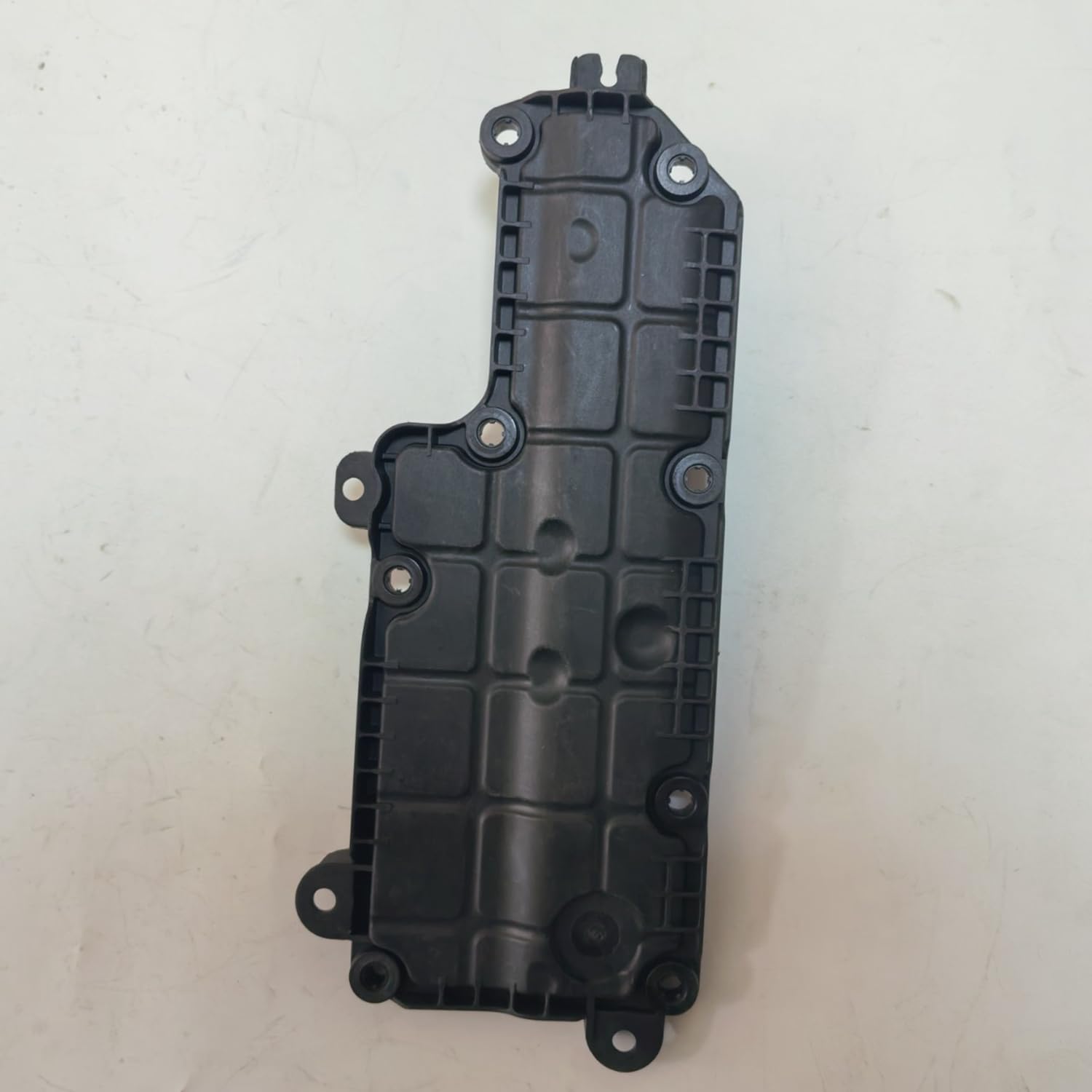04893609AD 4893609AD Engine Oil Separator, Black Plastic PCV Breather Box Replacement for Jeep Wrangler Cherokee 2018-2021